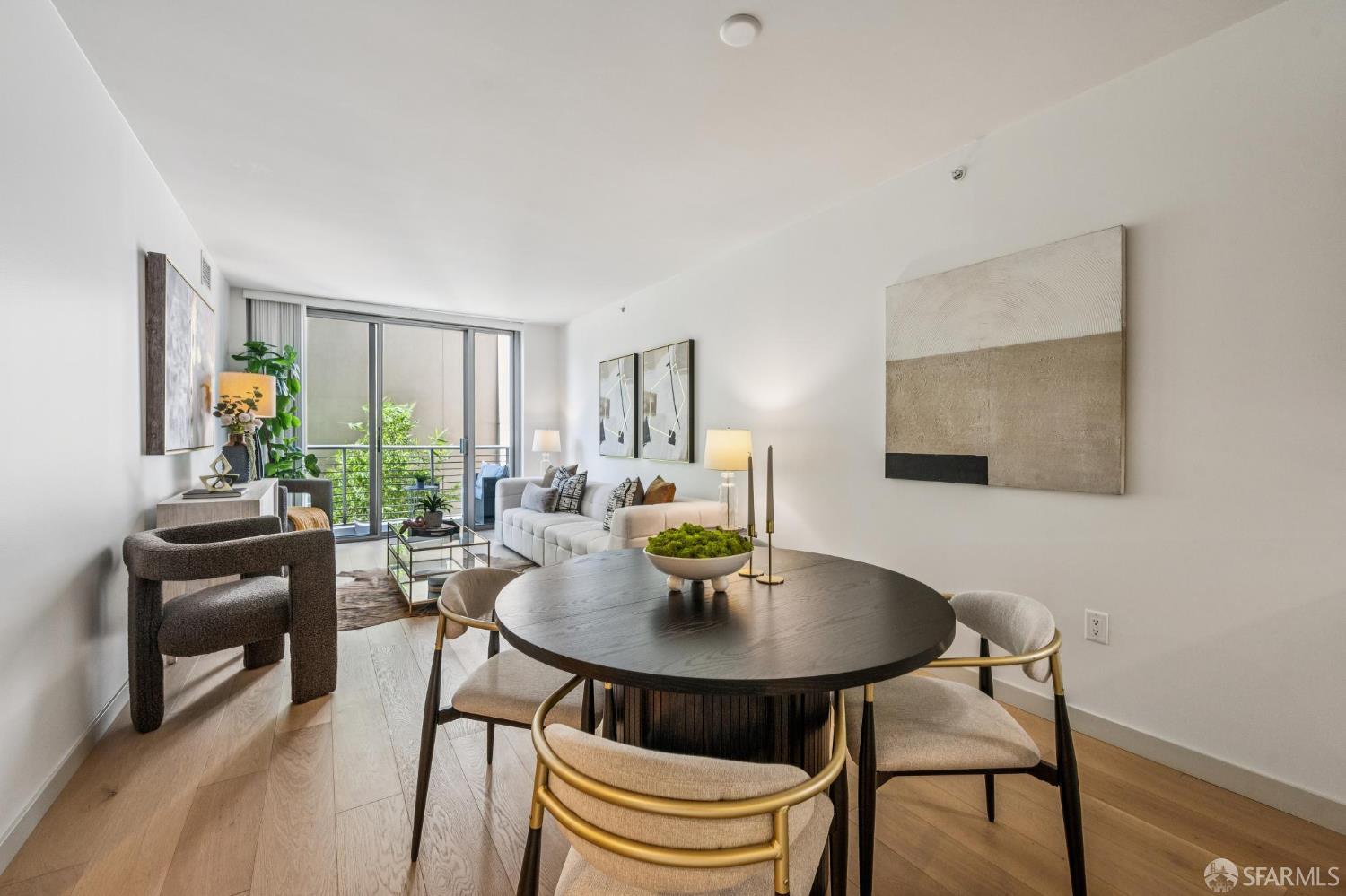 Photo #5: 426113359 Listing: Photo #5