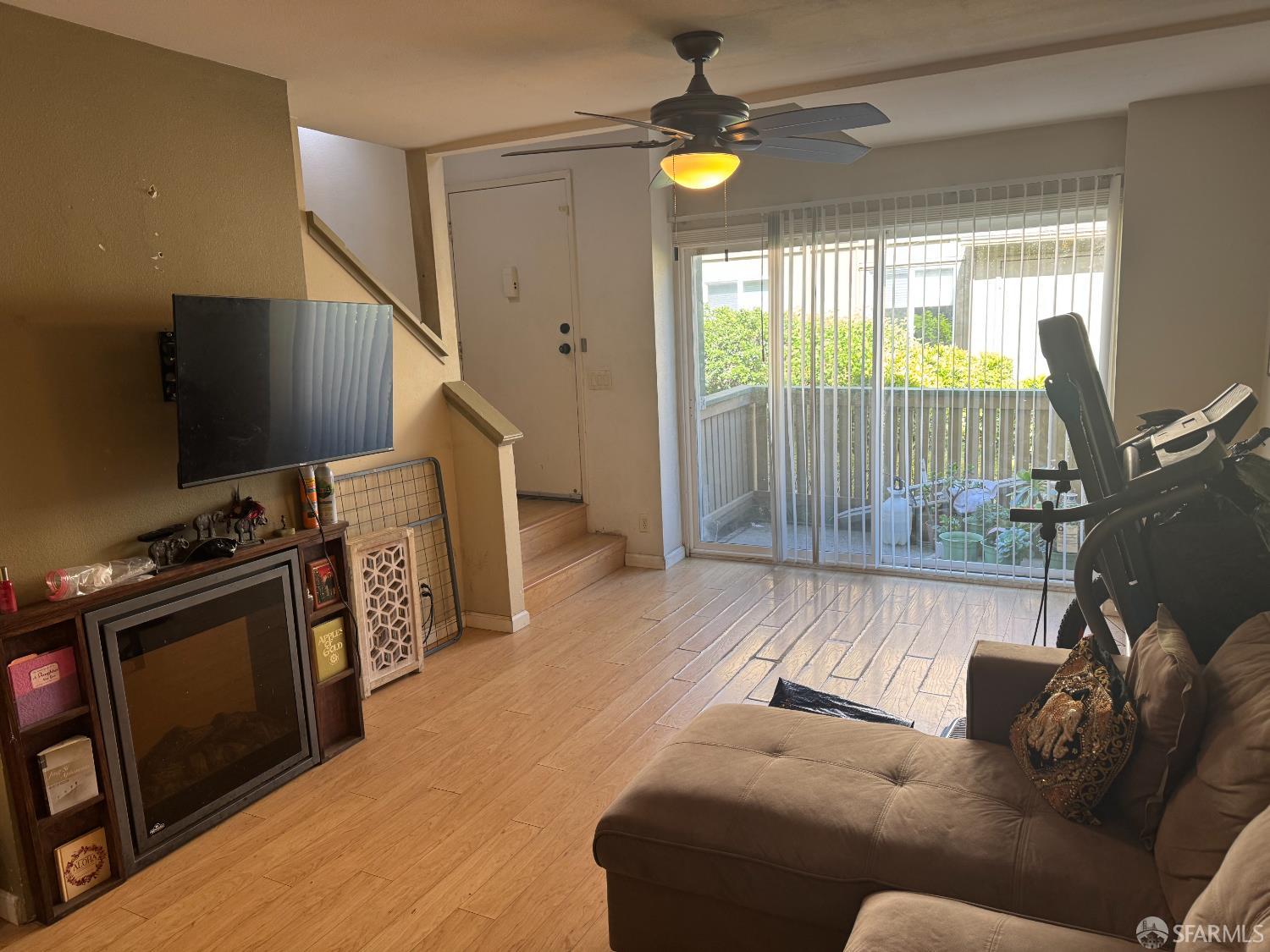 Photo #9: 426121602 Listing: Photo #9