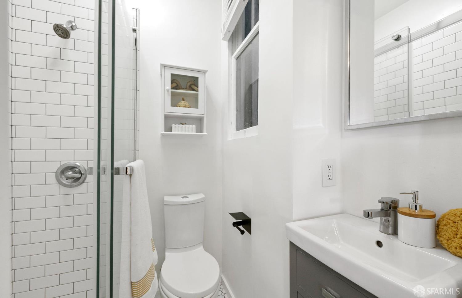 Photo #15: 426121650 Listing: Photo #15