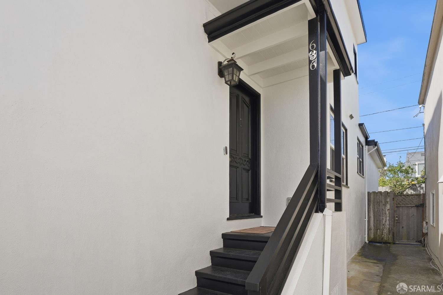 Detail Gallery Image 5 of 55 For 636 Southgate Ave, Daly City,  CA 94015 - 4 Beds | 2 Baths