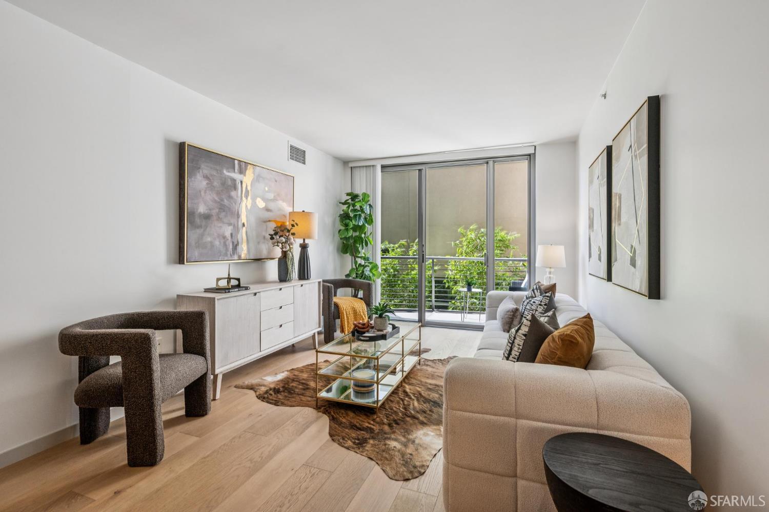 Photo #2: 426113359 Listing: Photo #2