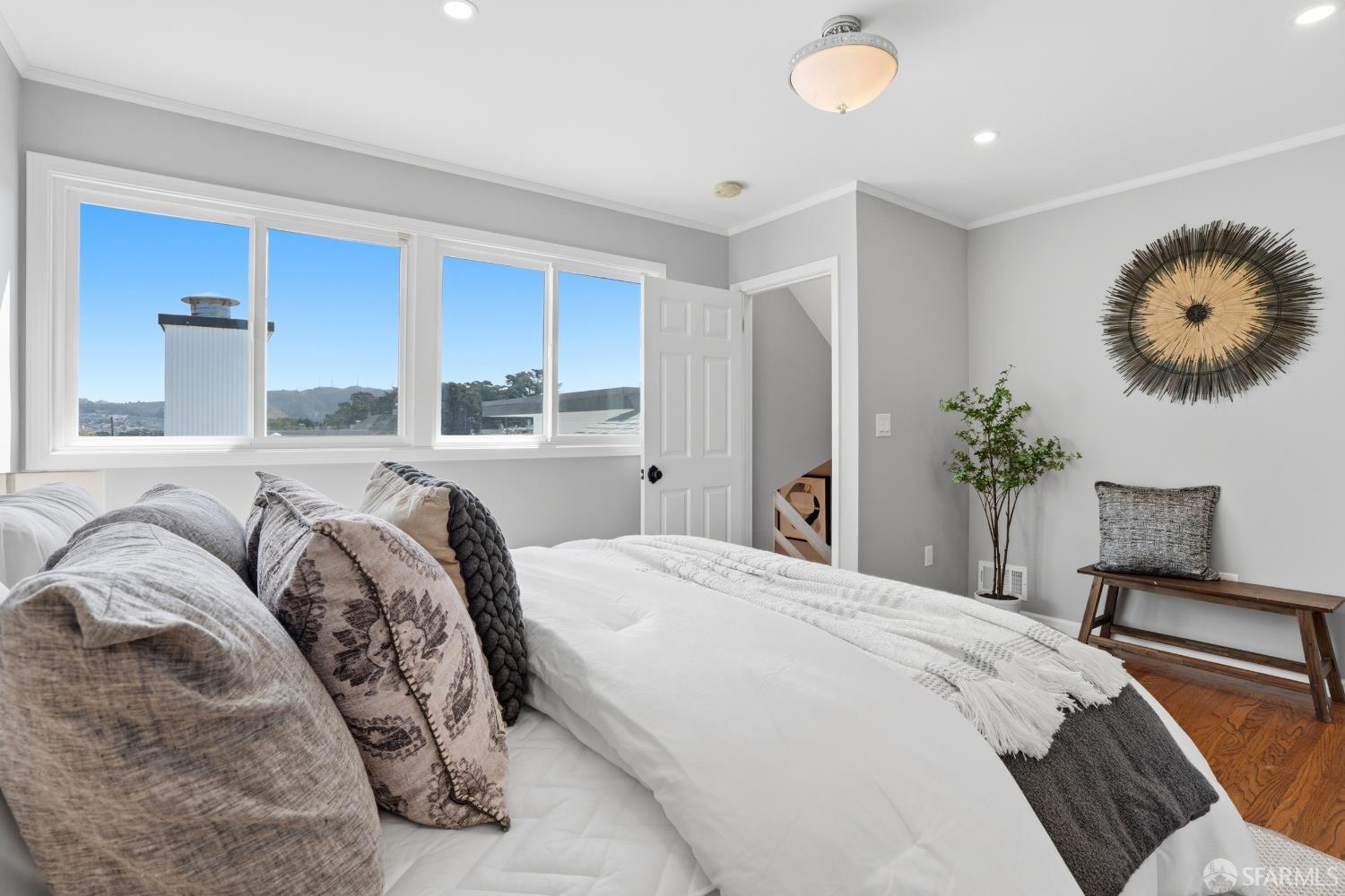 Detail Gallery Image 33 of 55 For 636 Southgate Ave, Daly City,  CA 94015 - 4 Beds | 2 Baths