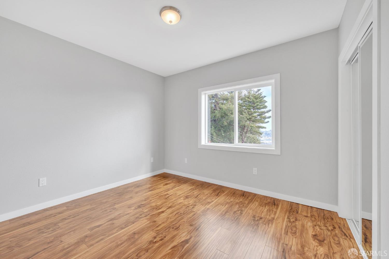 1081 Goettingen, San Francisco, CA, 94134