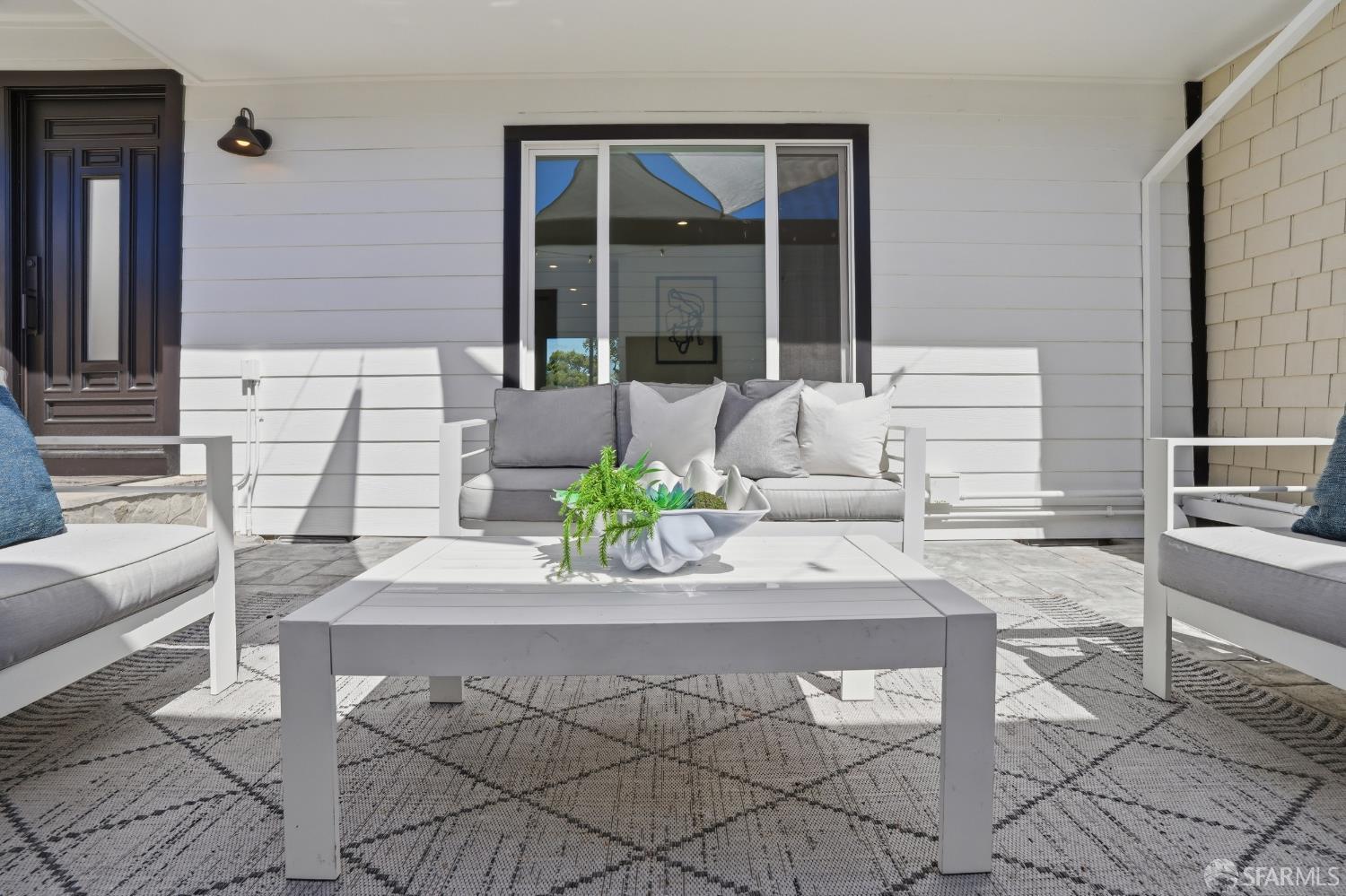 Detail Gallery Image 11 of 66 For 3730 Bettman Way, South San Francisco,  CA 94080 - 3 Beds | 2/1 Baths