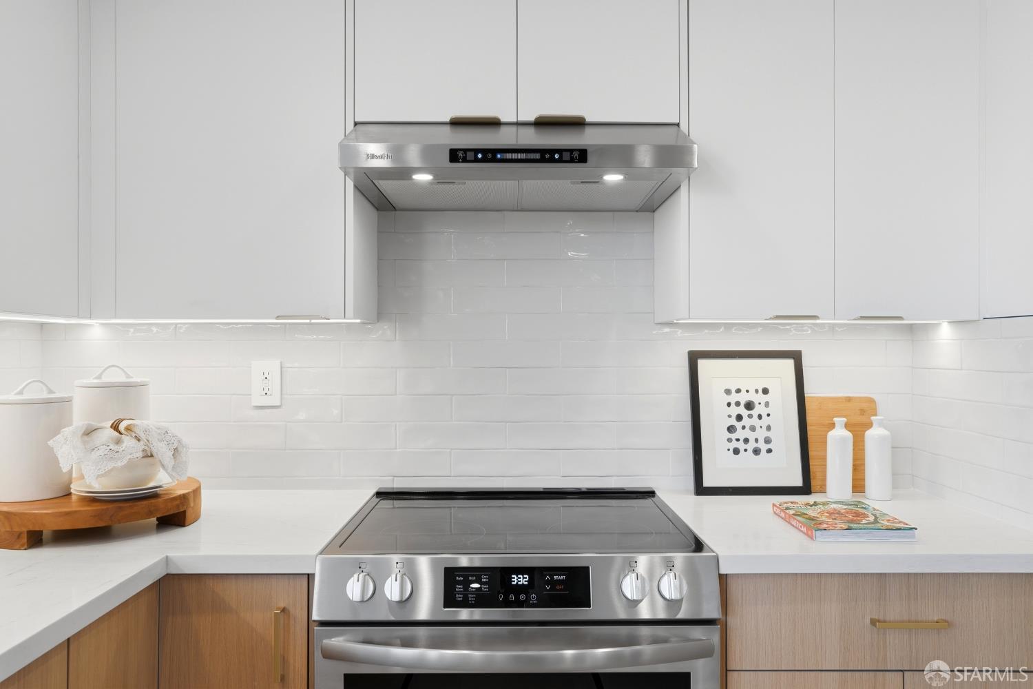 Detail Gallery Image 29 of 66 For 3730 Bettman Way, South San Francisco,  CA 94080 - 3 Beds | 2/1 Baths