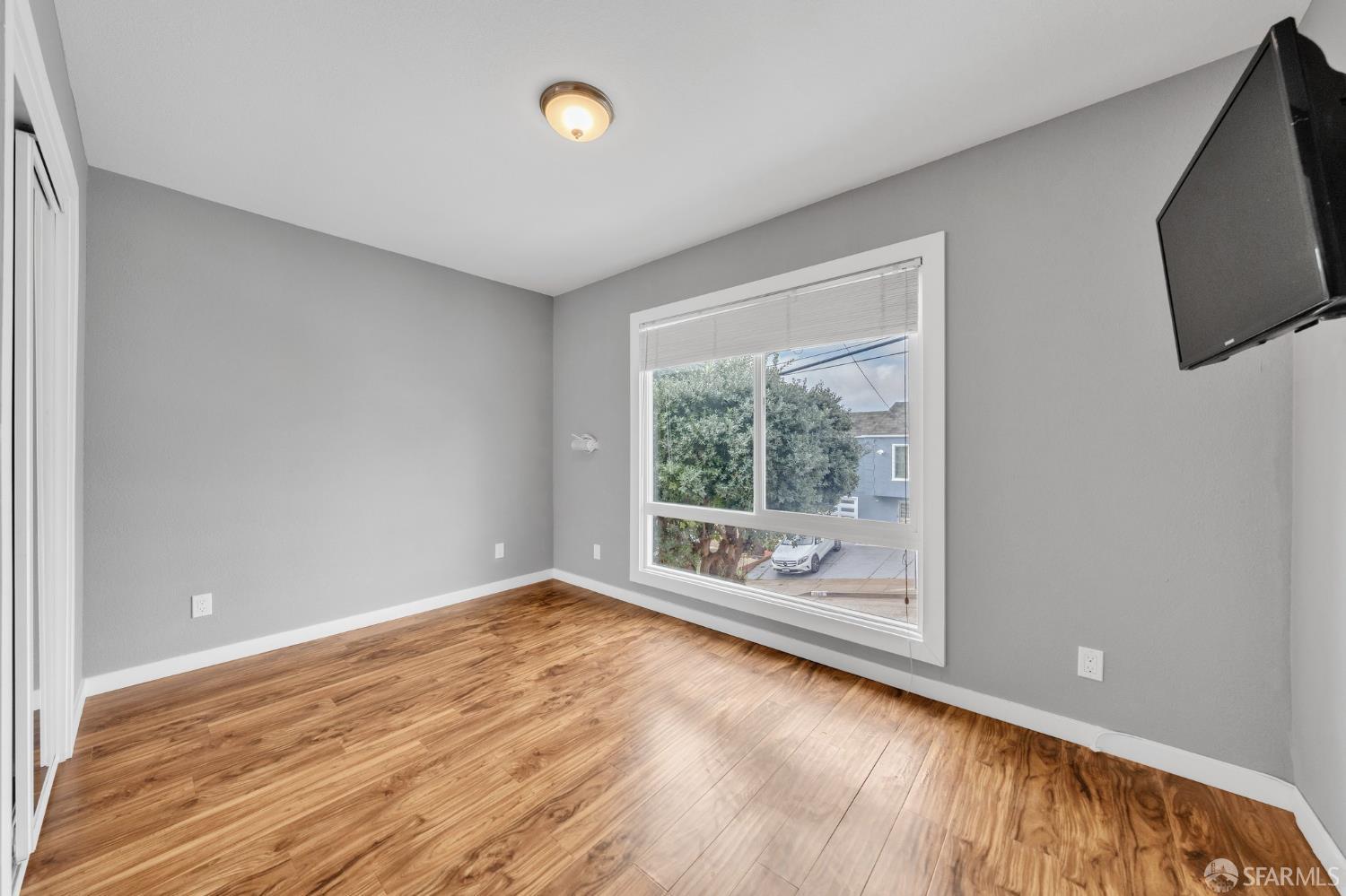 1081 Goettingen, San Francisco, CA, 94134