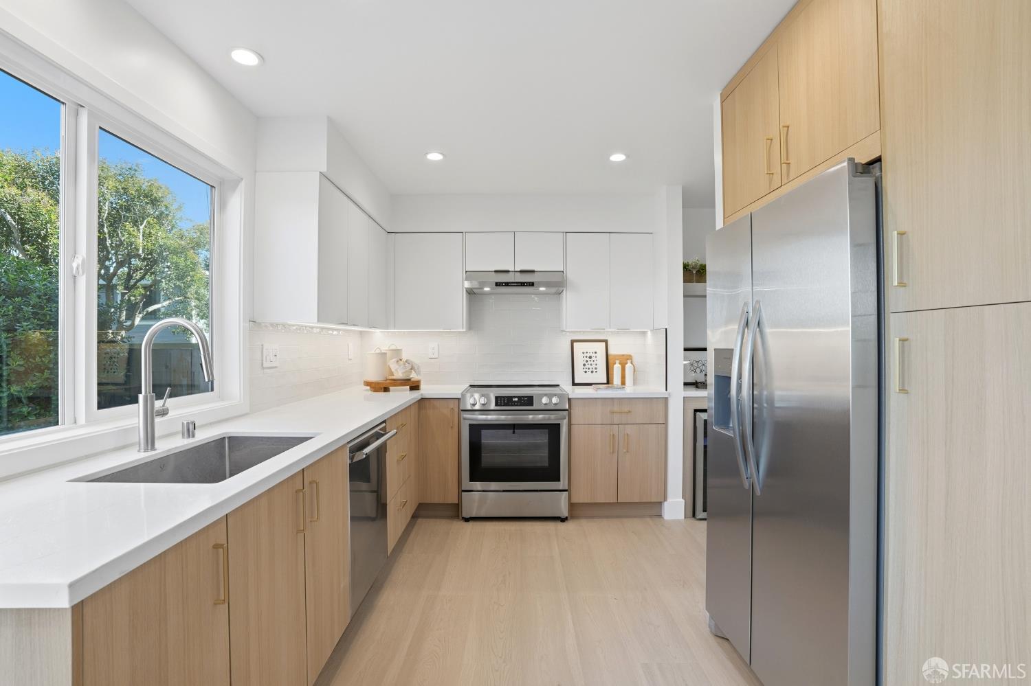 Detail Gallery Image 26 of 66 For 3730 Bettman Way, South San Francisco,  CA 94080 - 3 Beds | 2/1 Baths