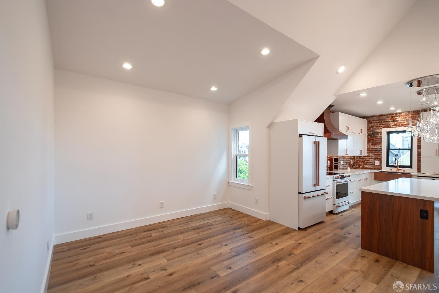 Detail Gallery Image 22 of 34 For 60 Carmelita St, San Francisco,  CA 94117 - 2 Beds | 2 Baths