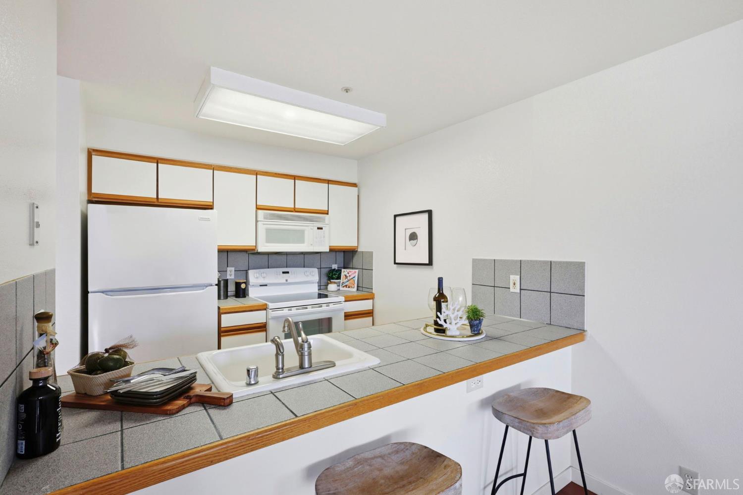 Photo #8: 426121923 Listing: Photo #8