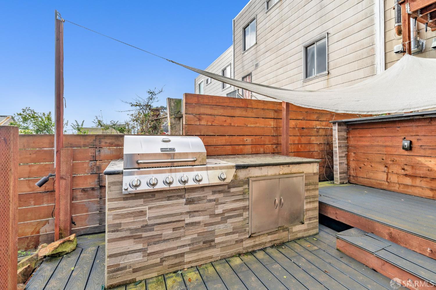 1081 Goettingen, San Francisco, CA, 94134