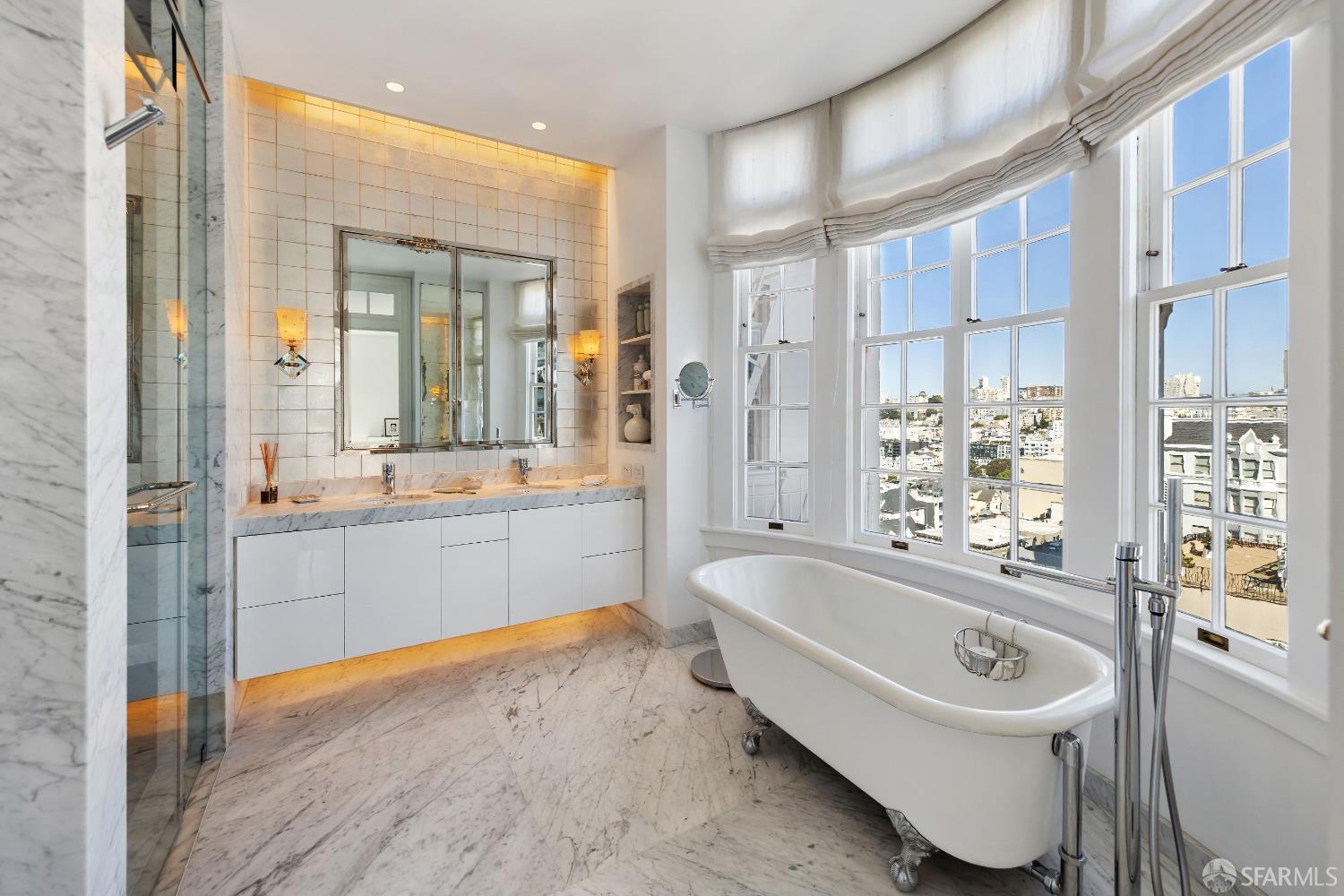 Photo #30: 426108328 Listing: Photo #30