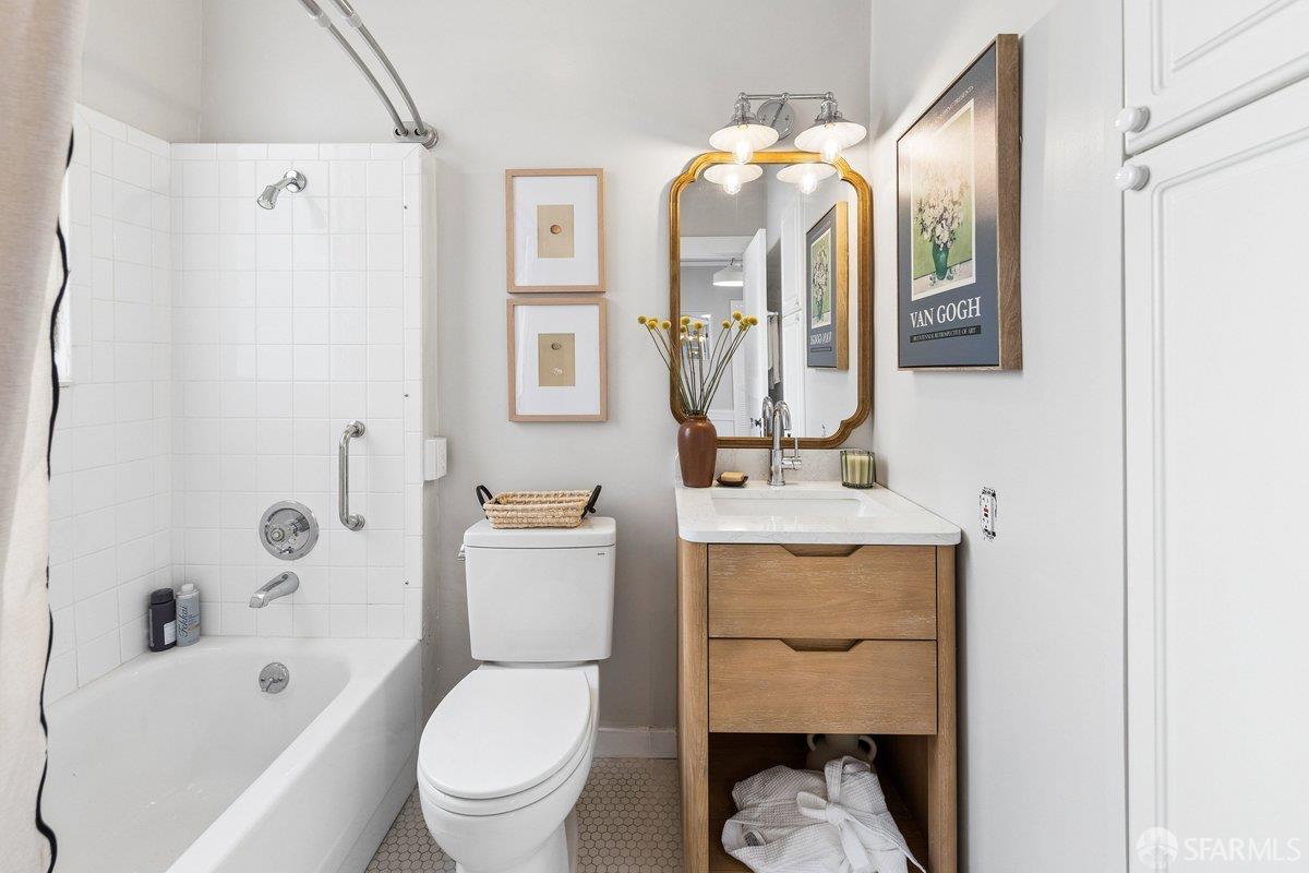 Photo #16: 426121974 Listing: Photo #16