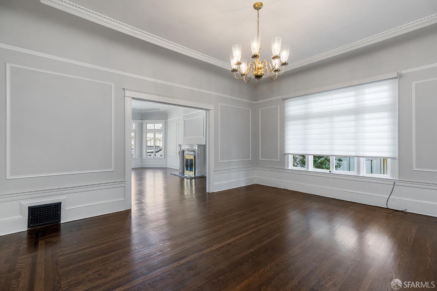 Photo #4: 426119204 Listing: Photo #4