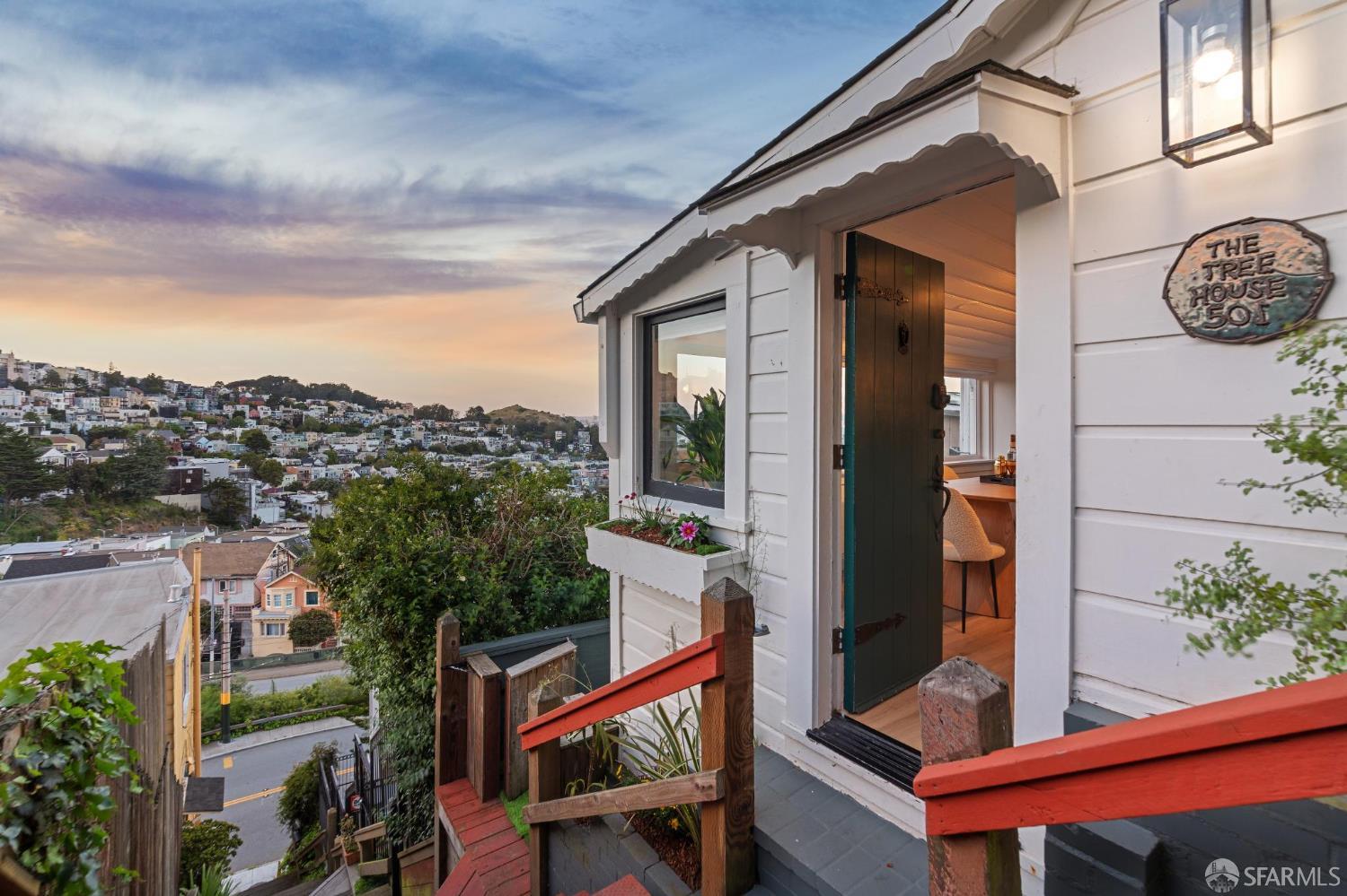 501 Corbett, San Francisco, CA, 94114