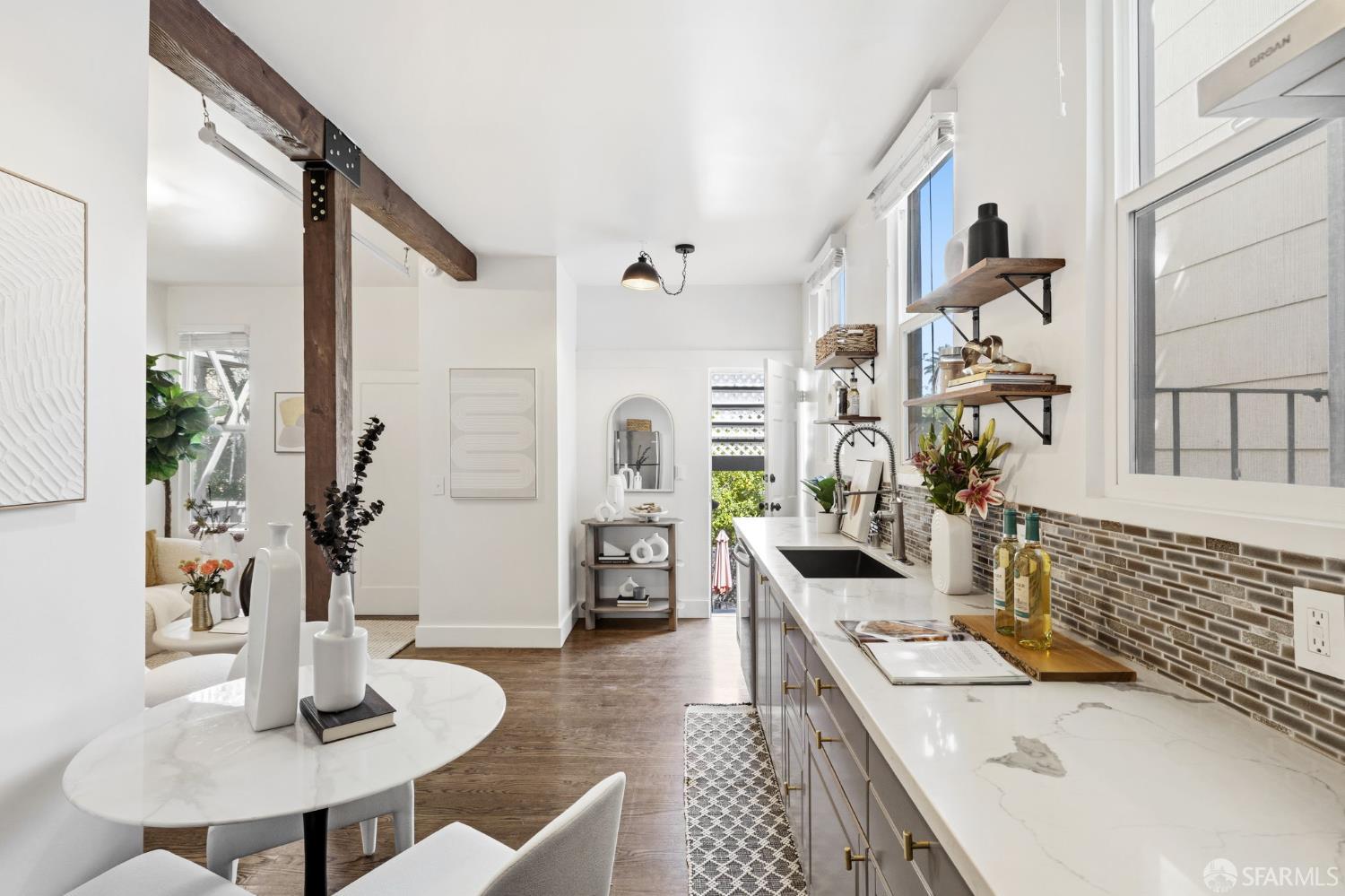 Photo #8: 426121650 Listing: Photo #8