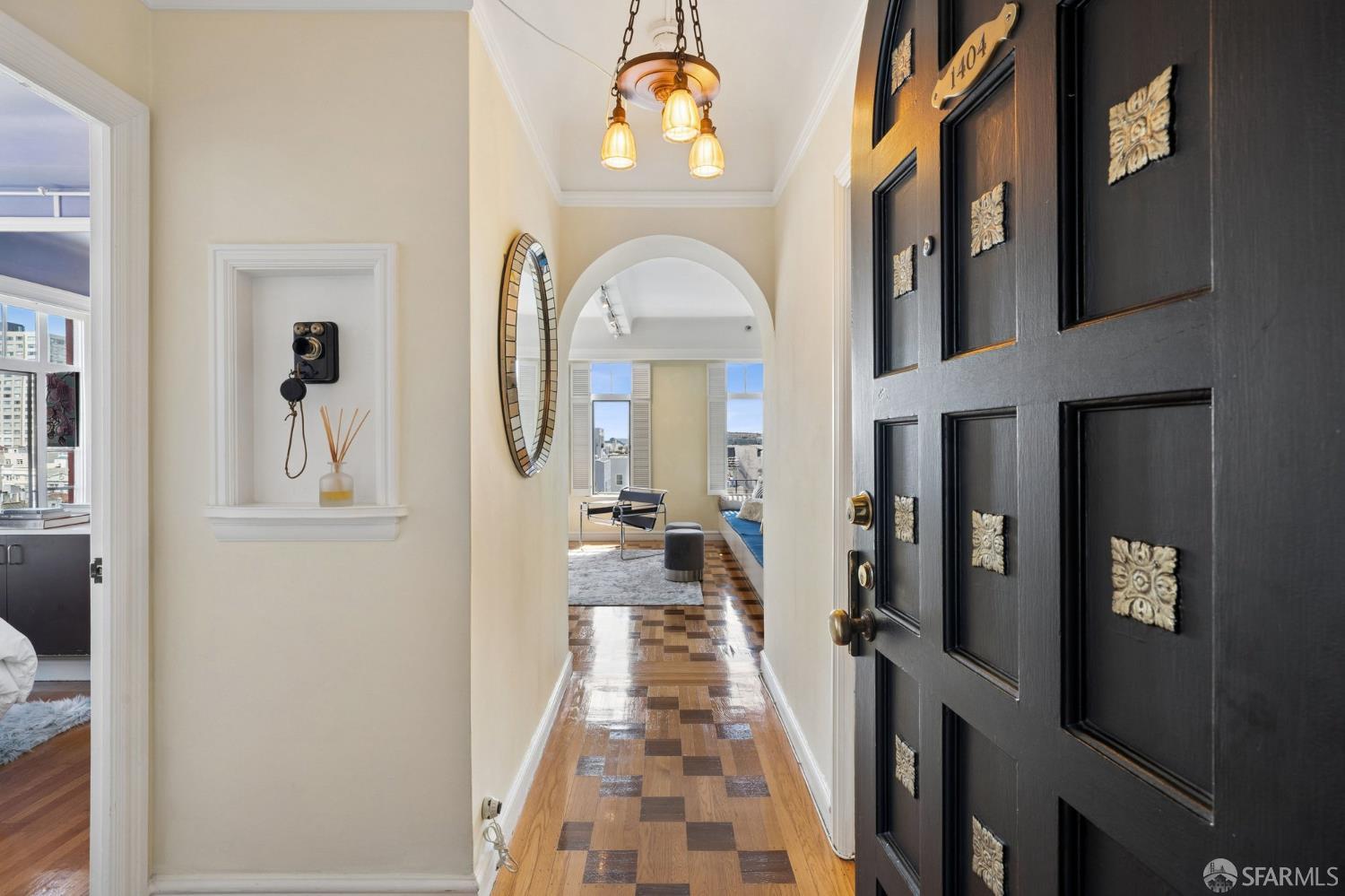 Photo #2: 426120848 Listing: Photo #2