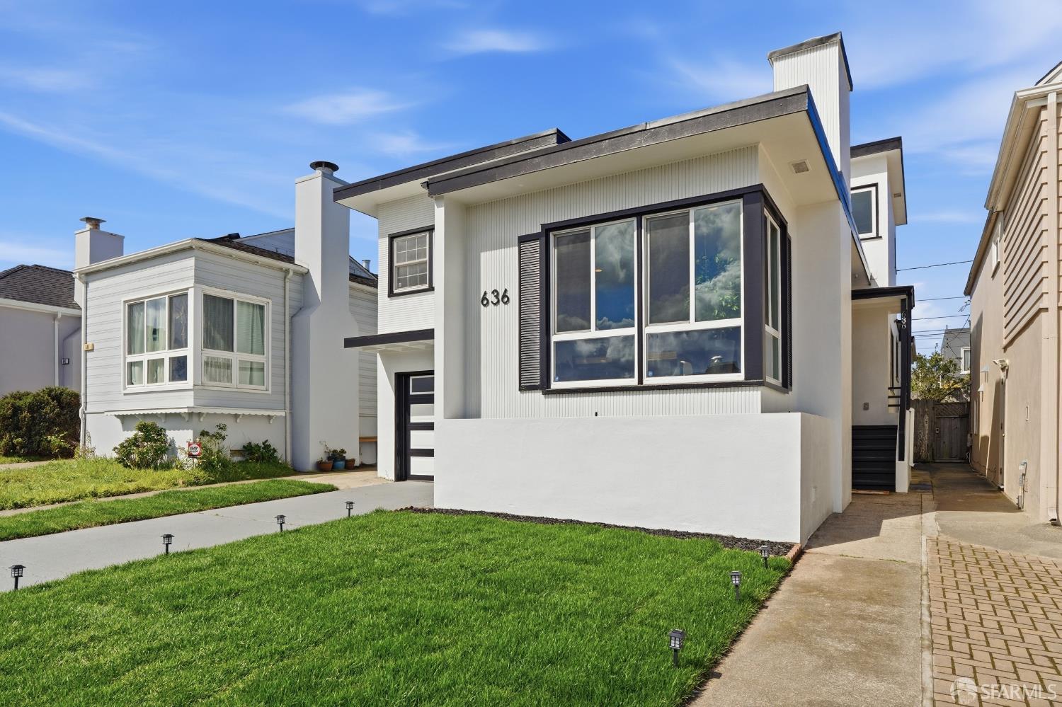 Detail Gallery Image 4 of 55 For 636 Southgate Ave, Daly City,  CA 94015 - 4 Beds | 2 Baths