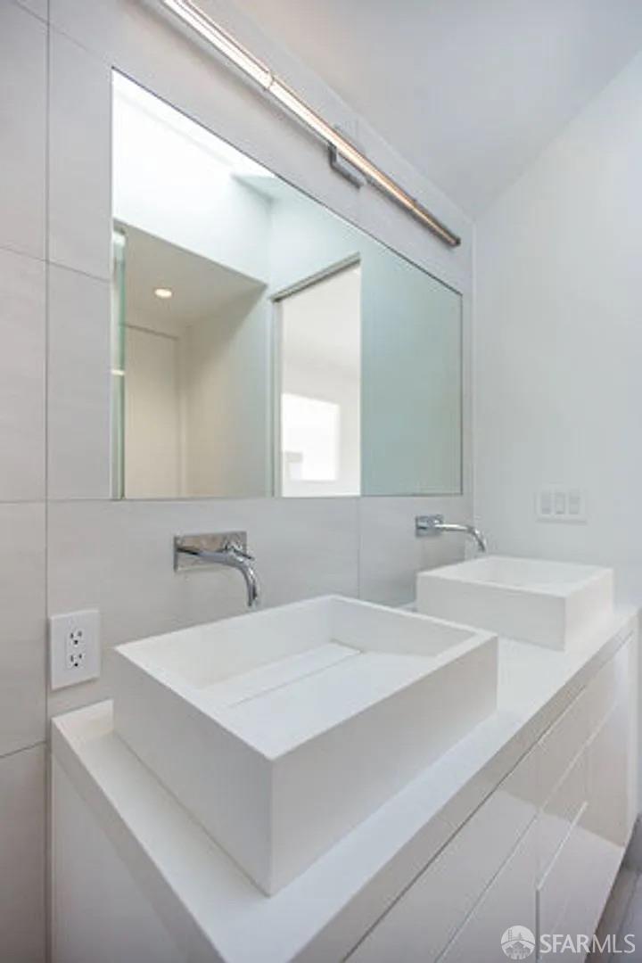 Detail Gallery Image 17 of 20 For Address Is Not Disclosed, San Francisco,  CA 94117 - 4 Beds | 3/1 Baths