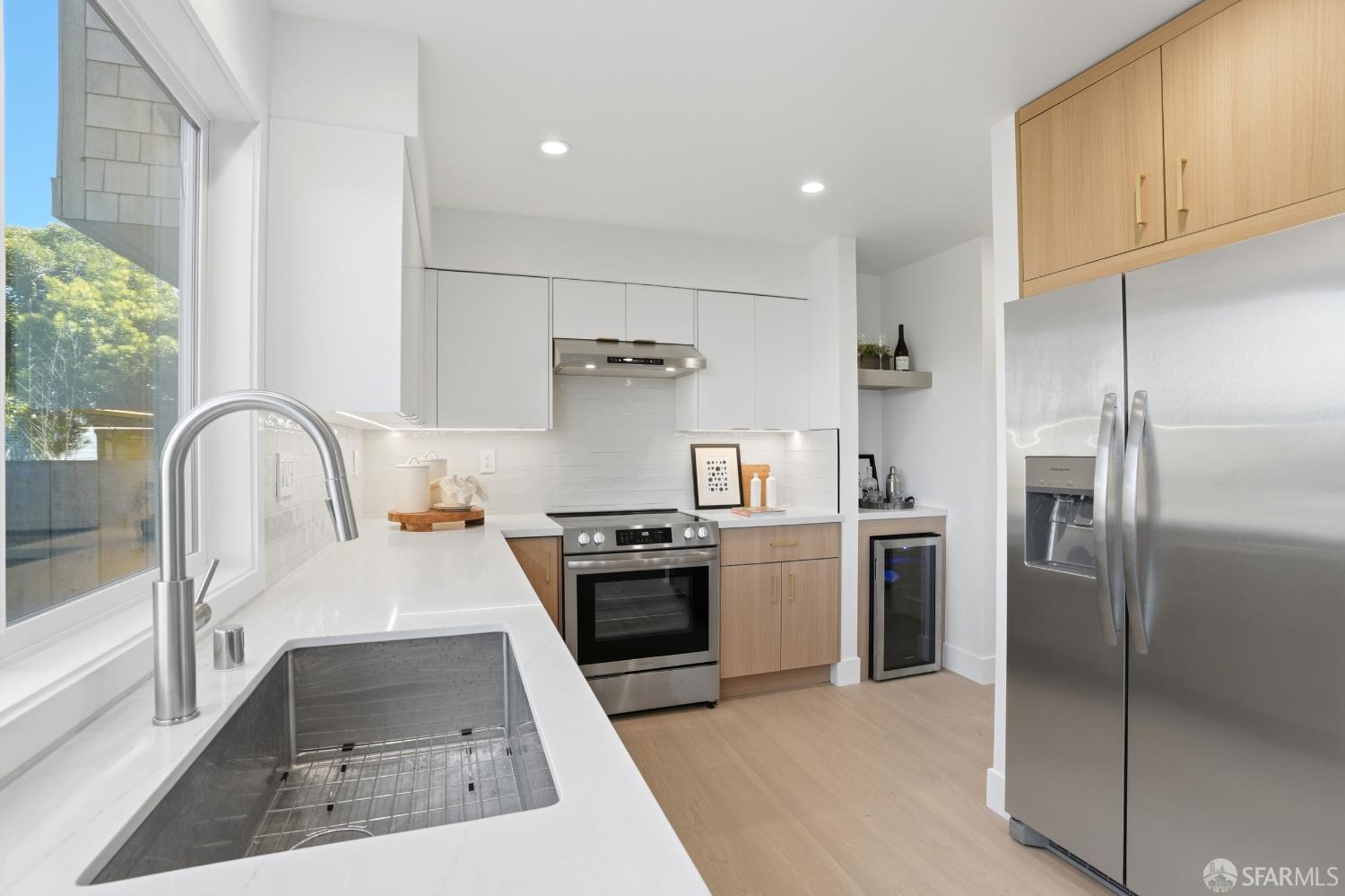 Detail Gallery Image 27 of 66 For 3730 Bettman Way, South San Francisco,  CA 94080 - 3 Beds | 2/1 Baths