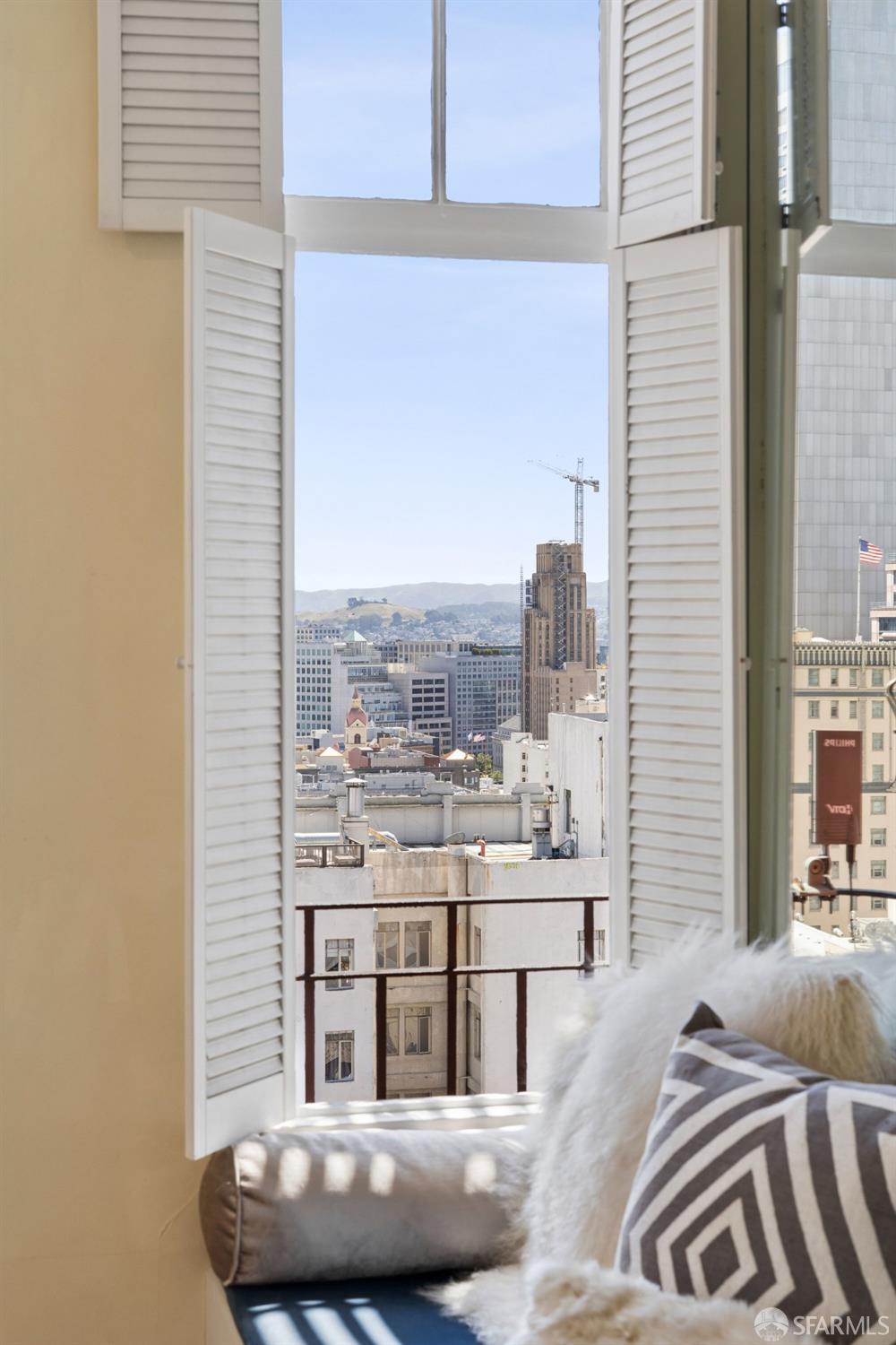 Photo #19: 426120848 Listing: Photo #19