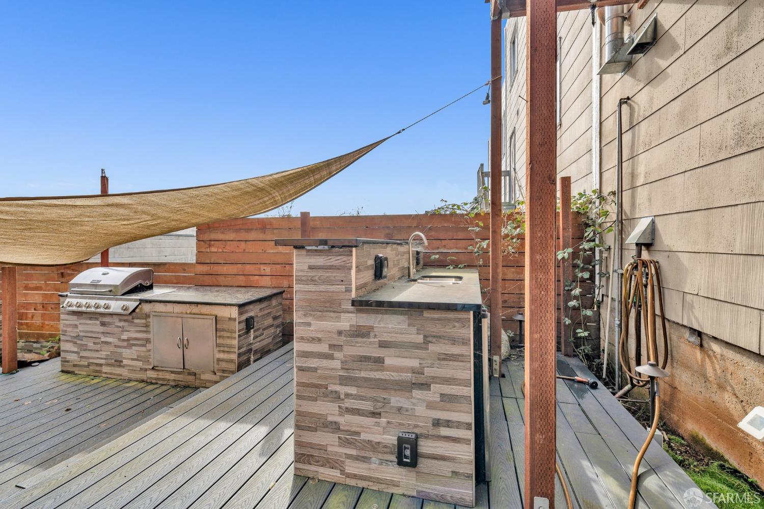 1081 Goettingen, San Francisco, CA, 94134