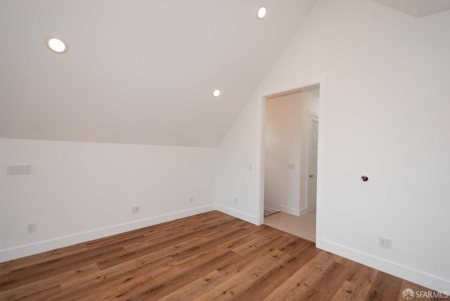 Detail Gallery Image 23 of 34 For 60 Carmelita St, San Francisco,  CA 94117 - 2 Beds | 2 Baths