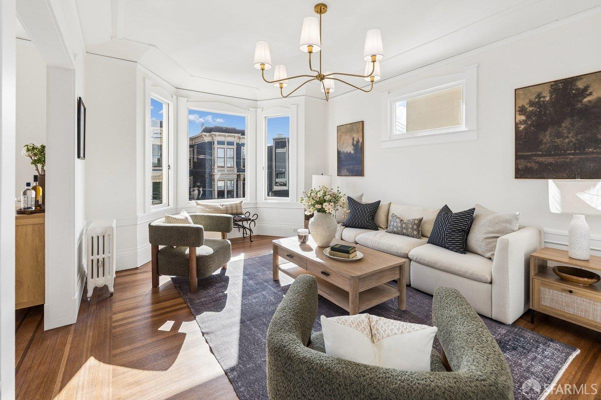 Photo #4: 426121974 Listing: Photo #4