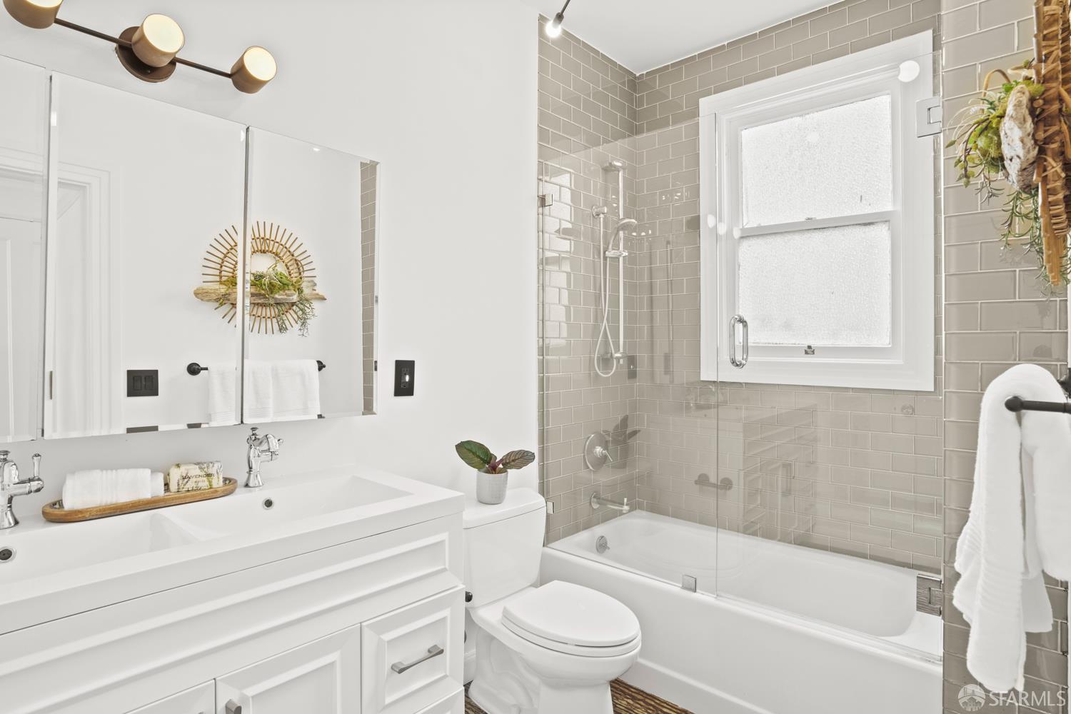 Photo #17: 426121697 Listing: Photo #17