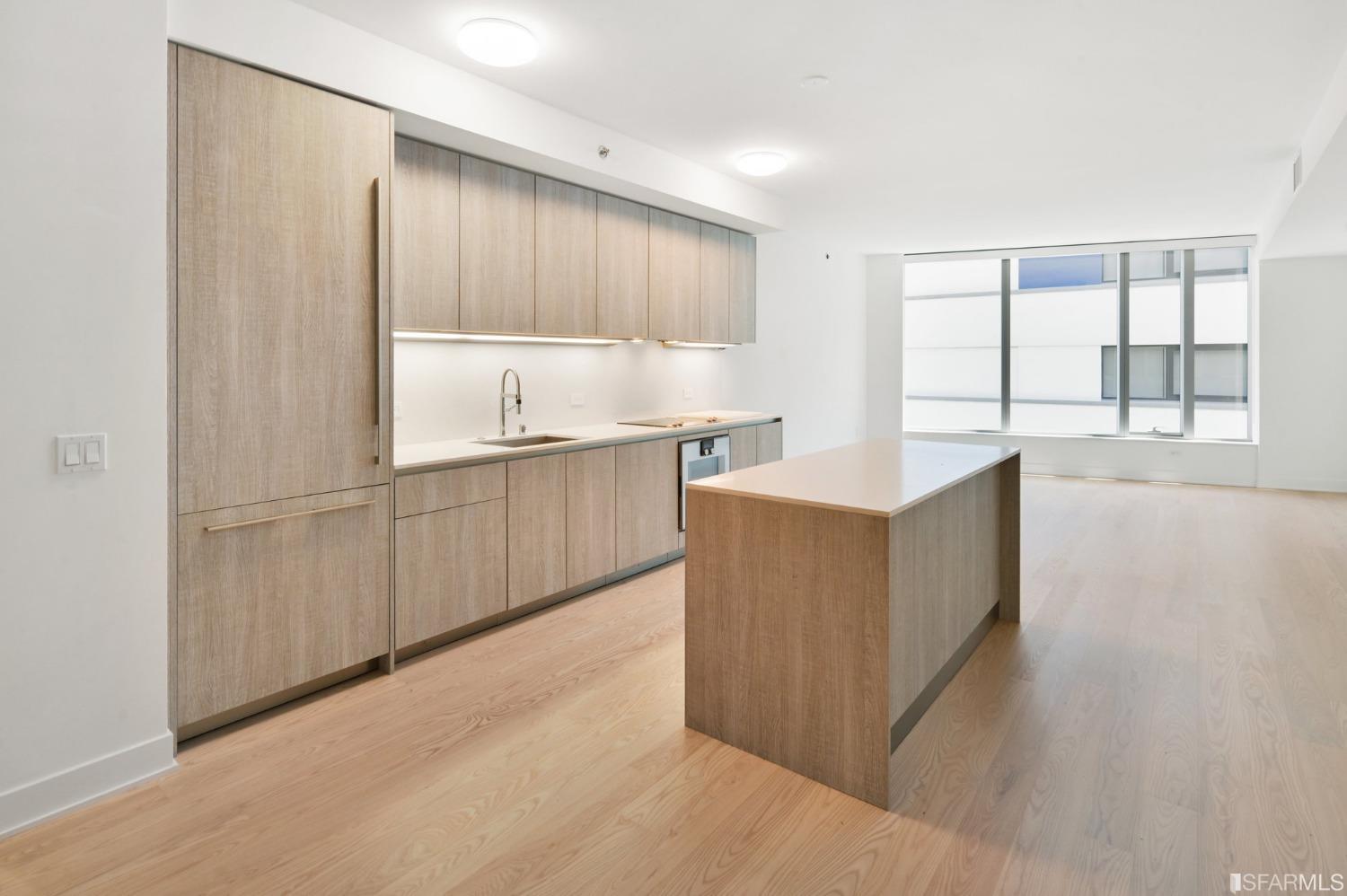 Front Image Thumbnail for SF426121953