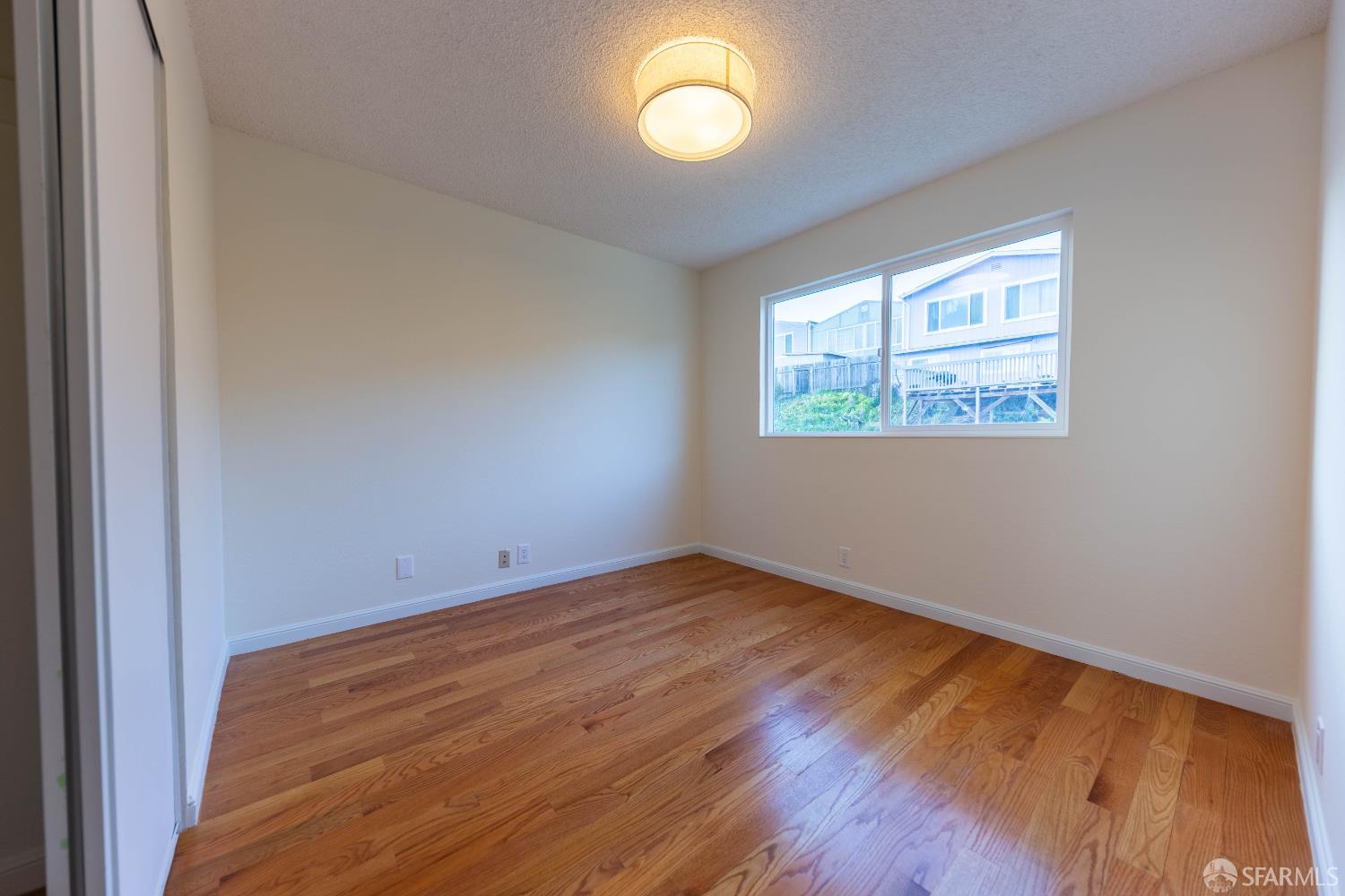 Detail Gallery Image 10 of 25 For 427 Ford St, Daly City,  CA 94014 - 4 Beds | 3 Baths