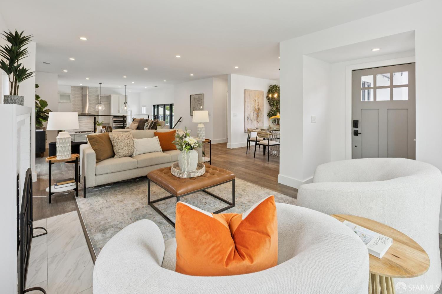 Detail Gallery Image 8 of 50 For 1121 Summer Ave, Burlingame,  CA 94010 - 3 Beds | 2/1 Baths