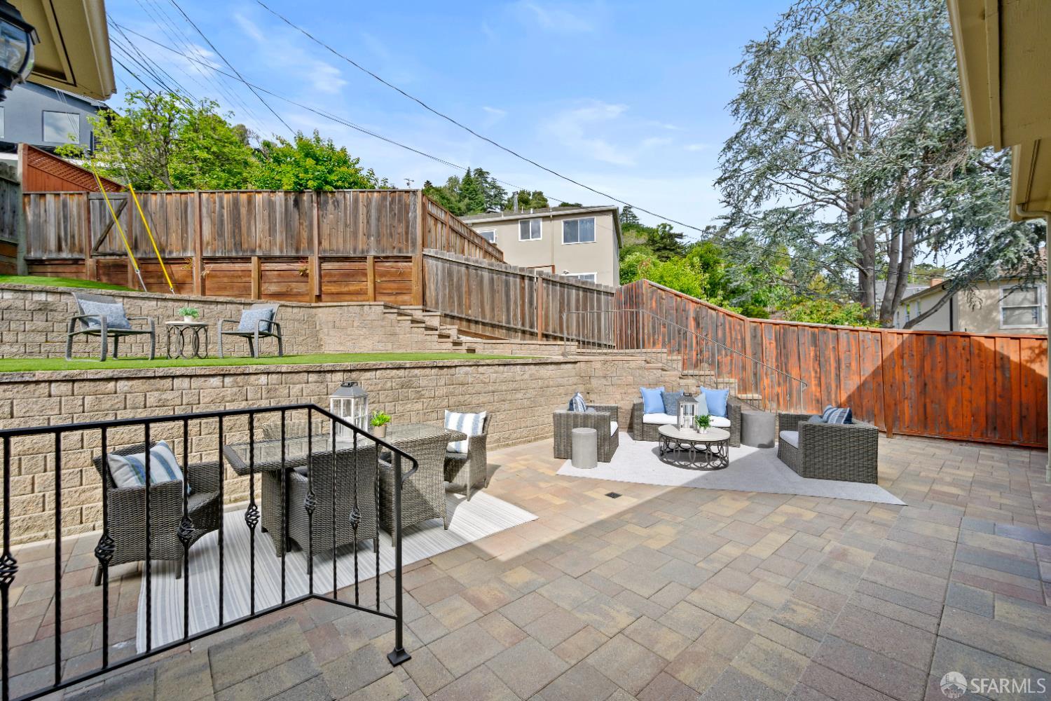 Detail Gallery Image 12 of 20 For 124 Vine St, San Carlos,  CA 94070 - 4 Beds | 2 Baths