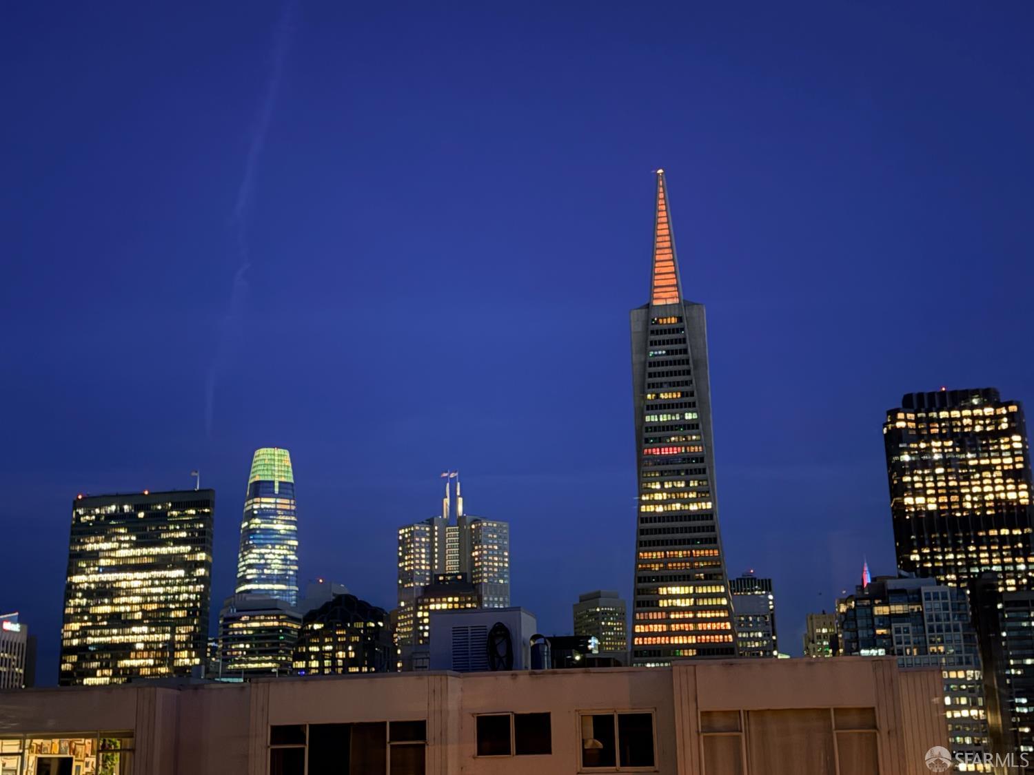 Photo #3: 426122536 Listing: Photo #3