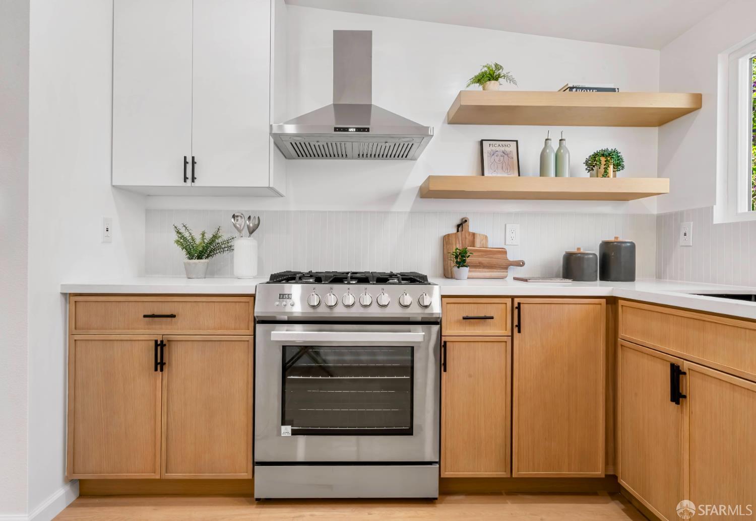 Detail Gallery Image 12 of 43 For 2670 Illinois St, East Palo Alto,  CA 94303 - 3 Beds | 1 Baths