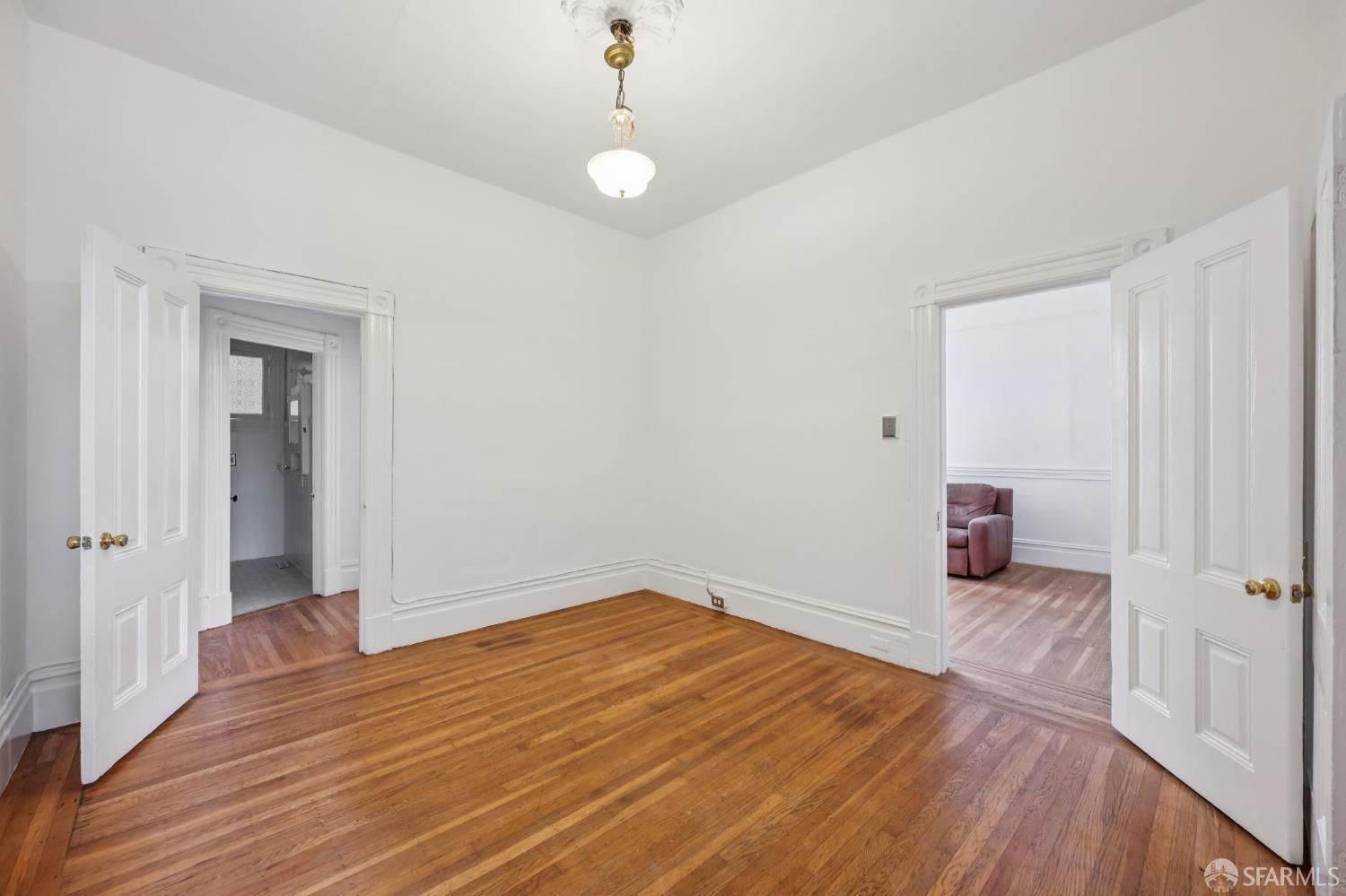 Photo #18: 426122022 Listing: Photo #18