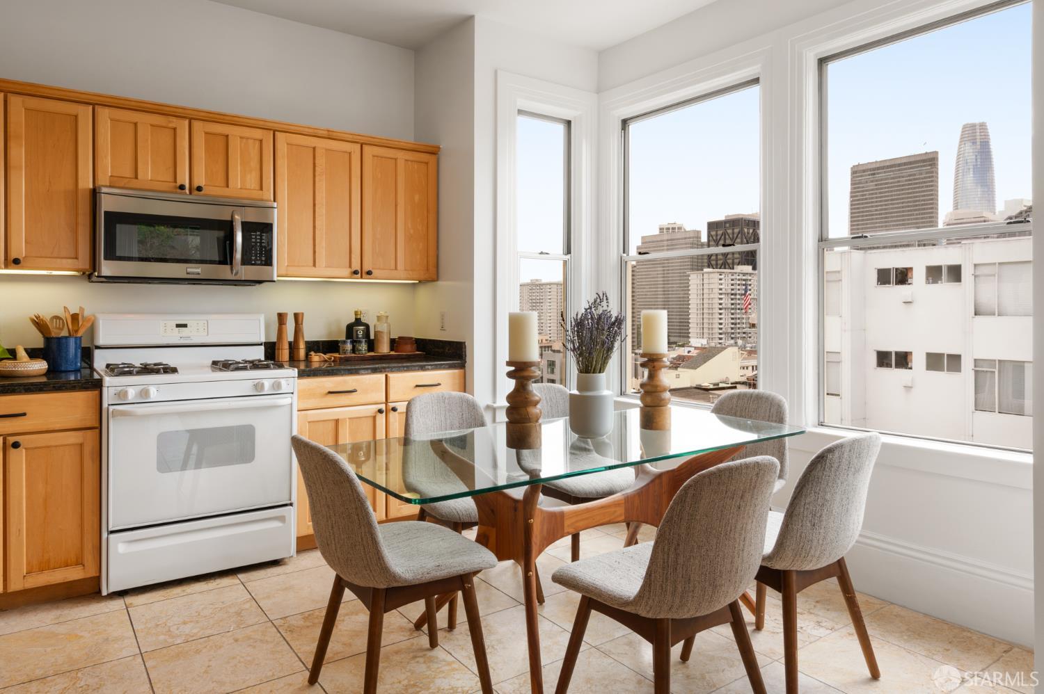 Photo #14: 426122536 Listing: Photo #14