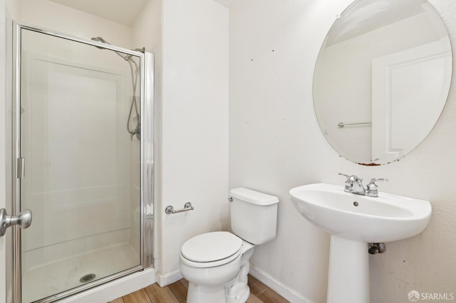 Detail Gallery Image 22 of 31 For 338 Village Ln, Richmond,  CA 94801 - 4 Beds | 4 Baths