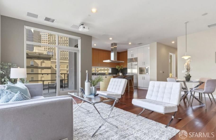 Photo #14: 426122188 Listing: Photo #14