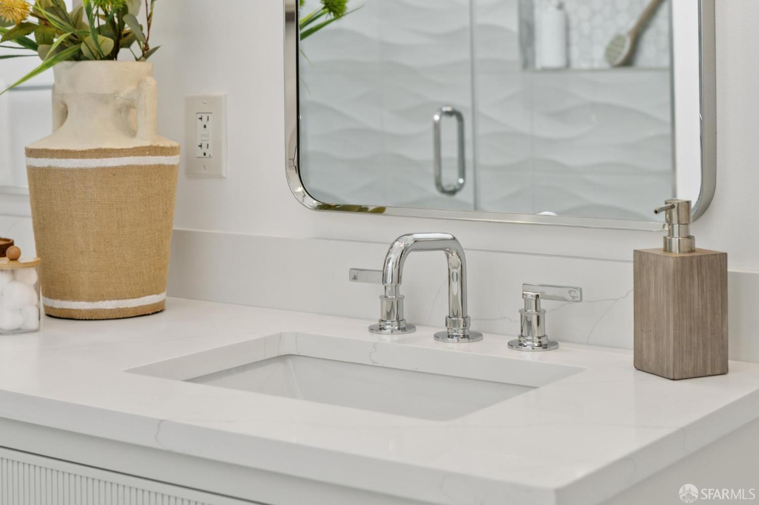 Detail Gallery Image 24 of 50 For 1121 Summer Ave, Burlingame,  CA 94010 - 3 Beds | 2/1 Baths