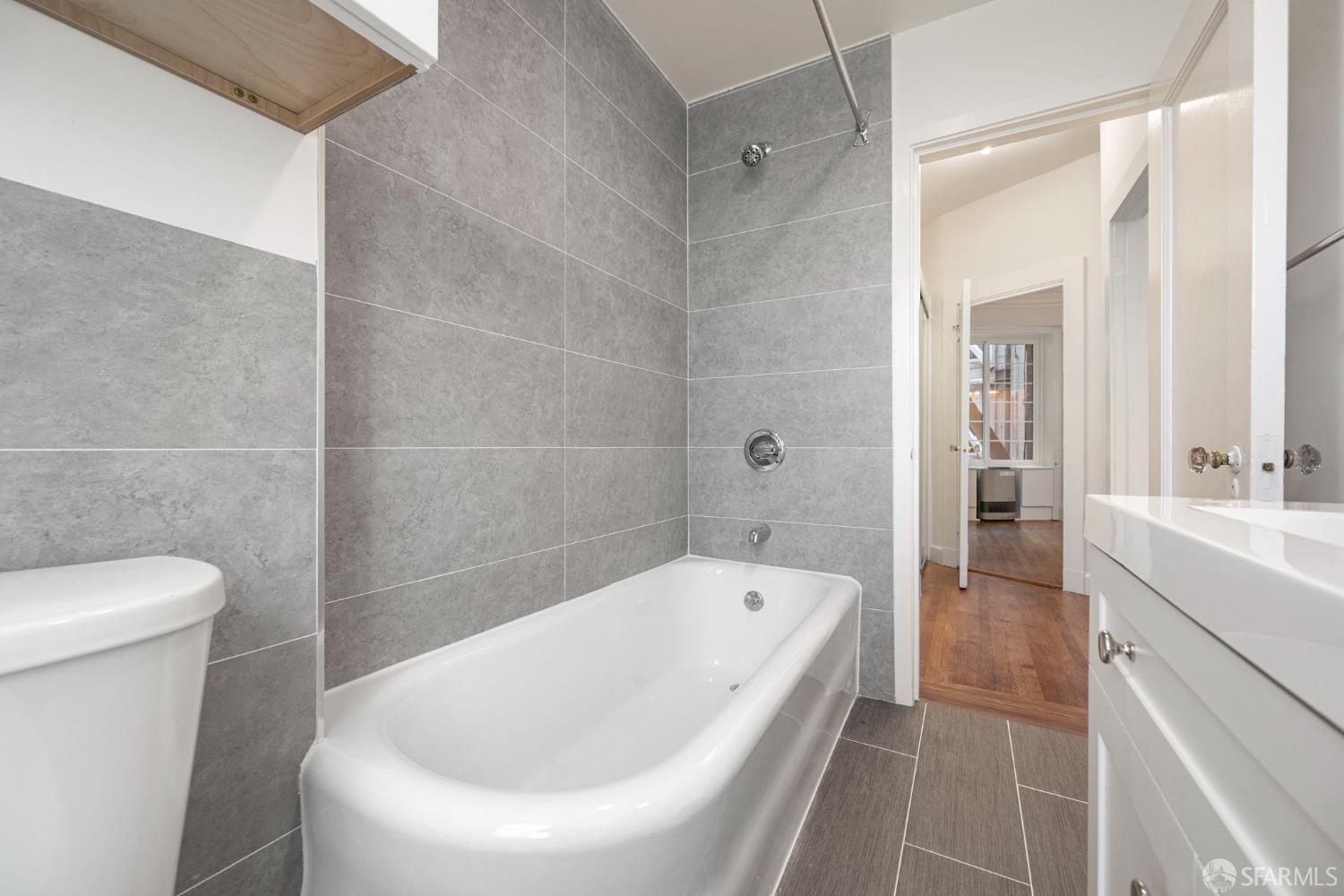 Photo #24: 426122002 Listing: Photo #24