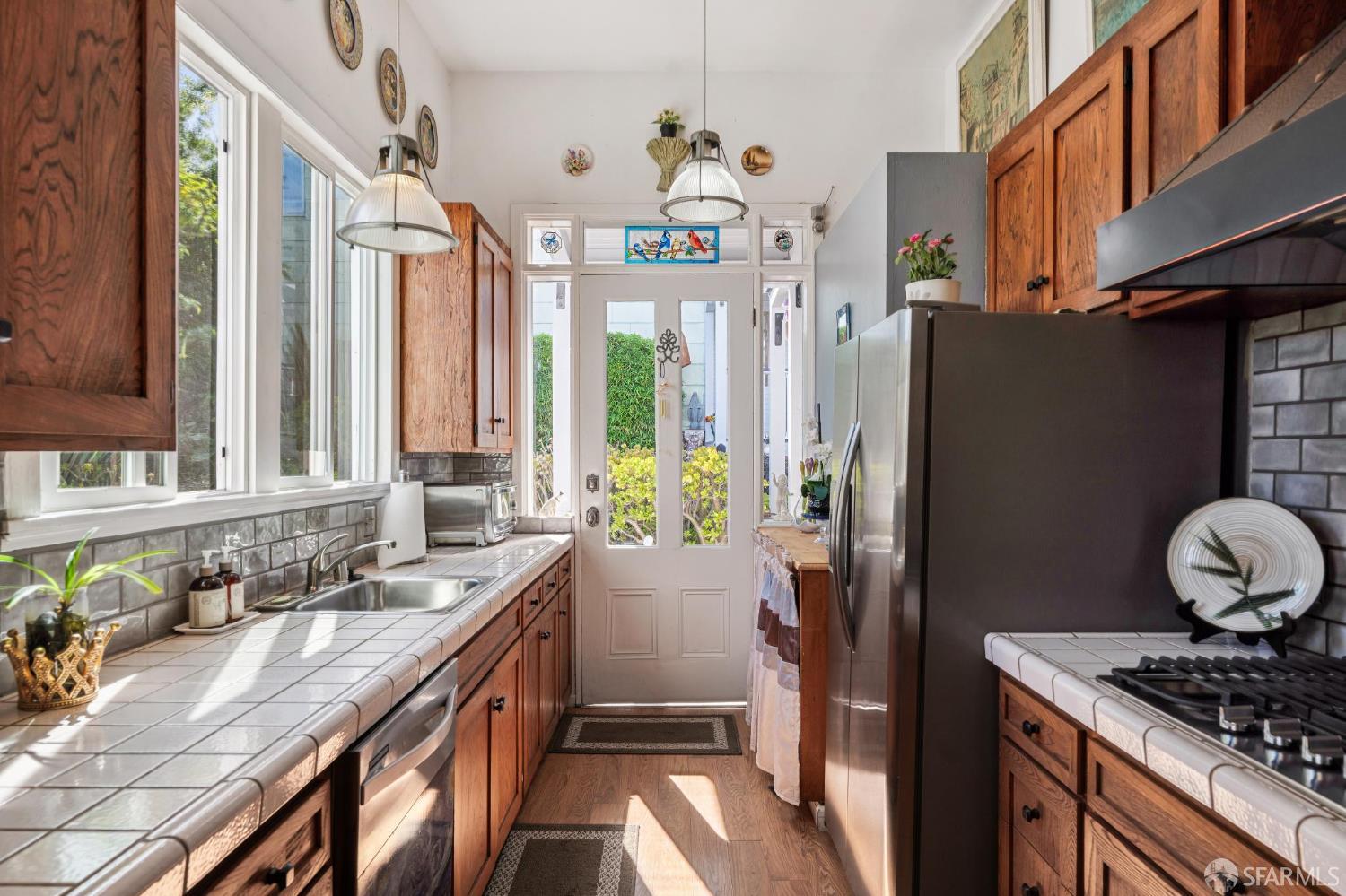 300 Castro, San Francisco, CA, 94114