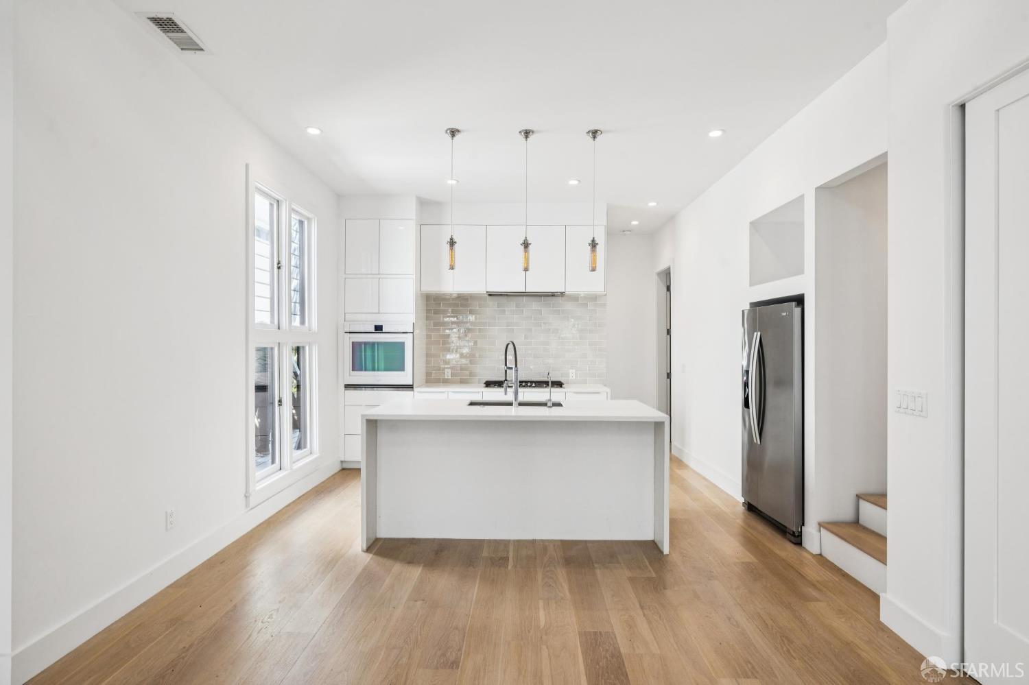 Detail Gallery Image 9 of 44 For 2977 21st St, San Francisco,  CA 94110 - – Beds | – Baths