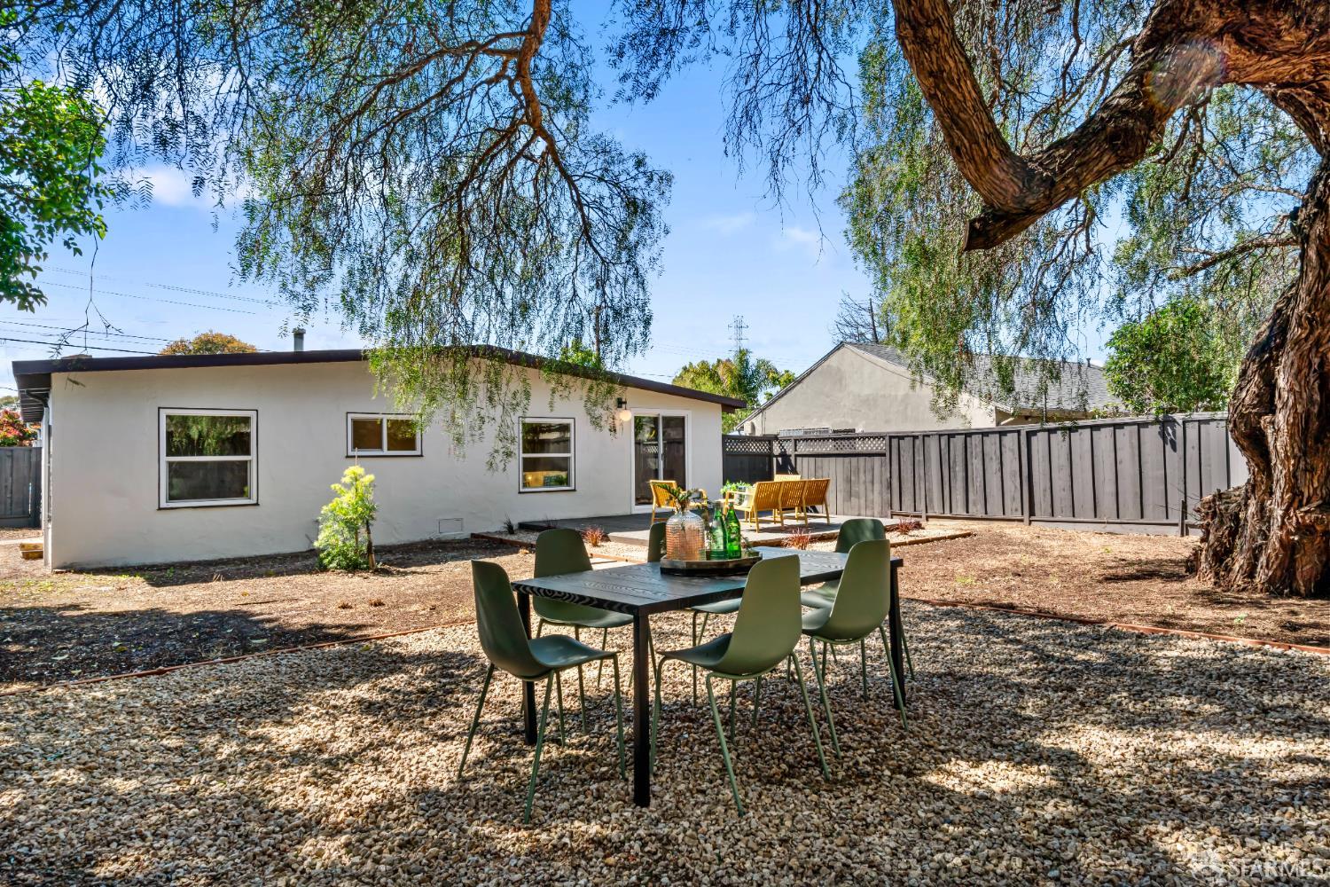 Detail Gallery Image 34 of 43 For 2670 Illinois St, East Palo Alto,  CA 94303 - 3 Beds | 1 Baths