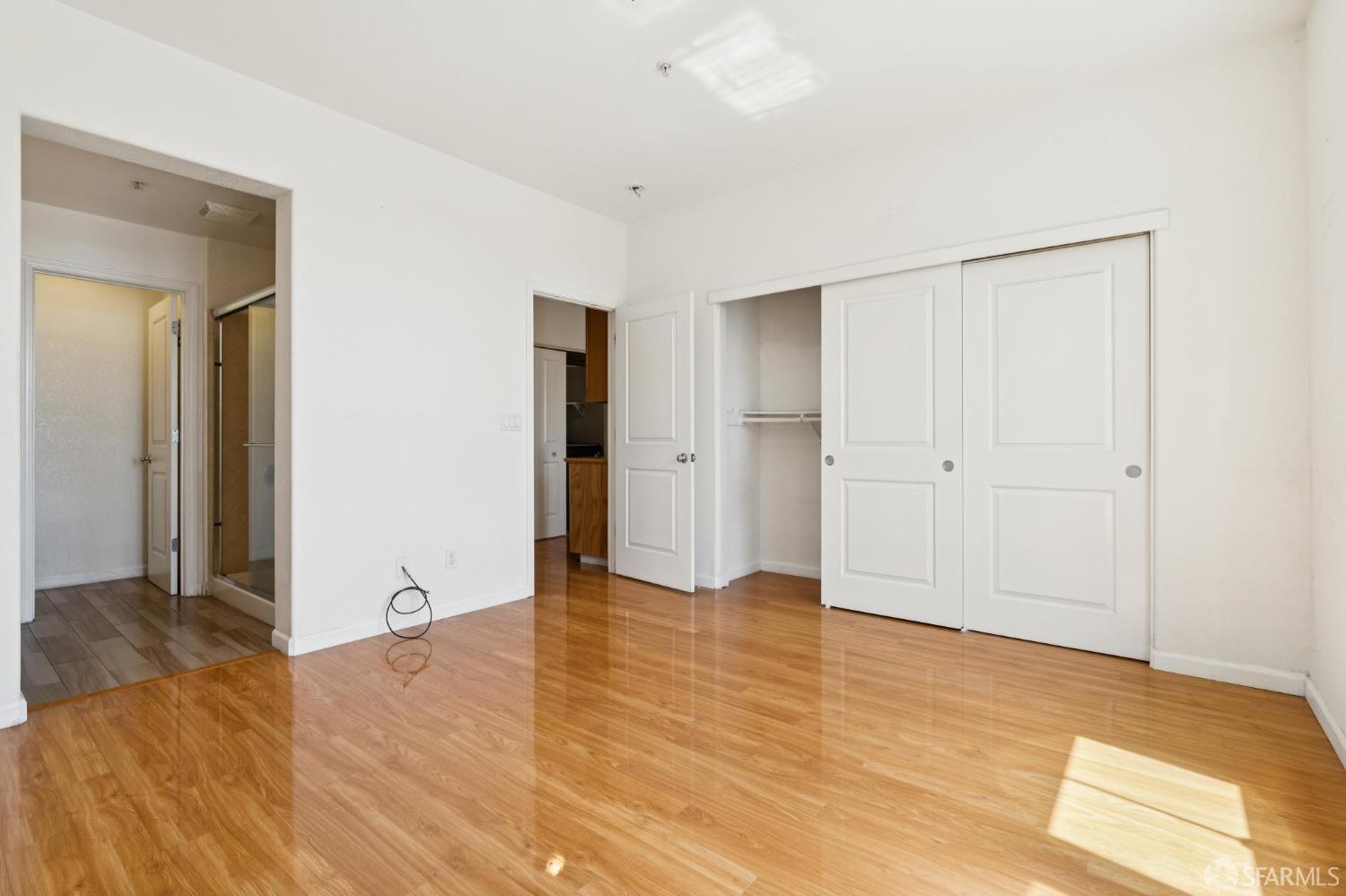 Detail Gallery Image 11 of 31 For 338 Village Ln, Richmond,  CA 94801 - 4 Beds | 4 Baths