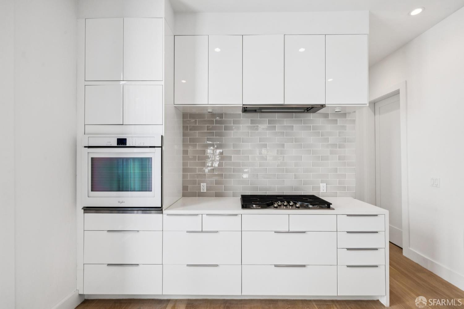 Detail Gallery Image 11 of 44 For 2977 21st St, San Francisco,  CA 94110 - – Beds | – Baths