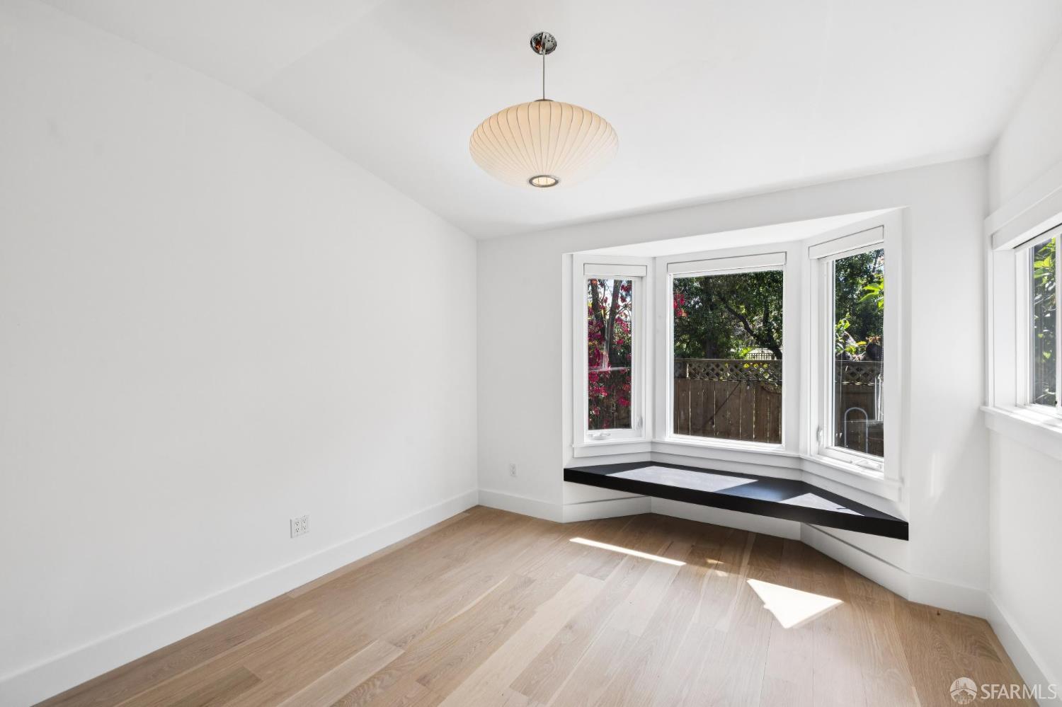 Photo #14: 426122327 Listing: Photo #14