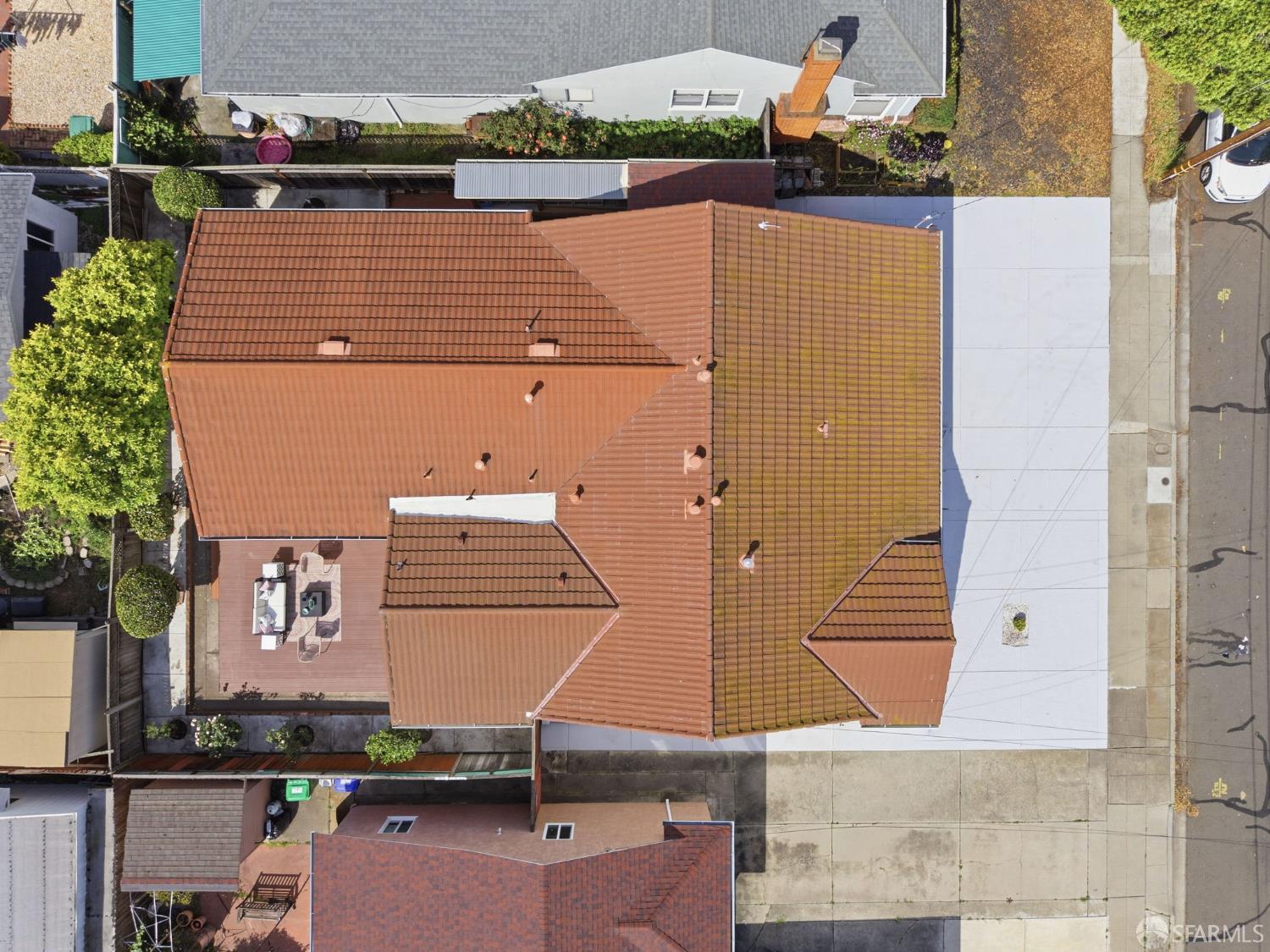 Detail Gallery Image 47 of 52 For 1728 Hubbard Ave, San Leandro,  CA 94579 - 3 Beds | 2/1 Baths