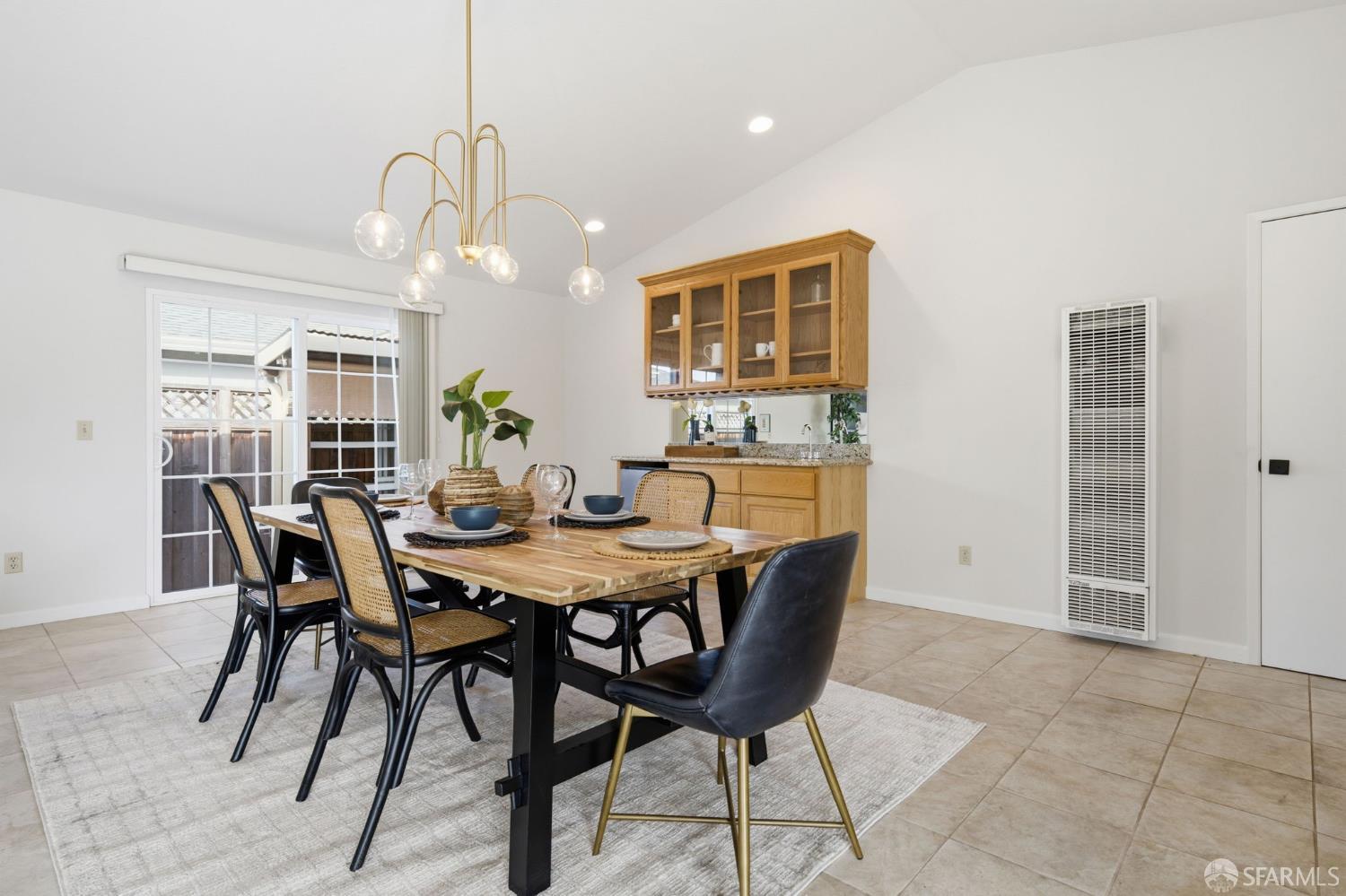 Detail Gallery Image 29 of 52 For 1728 Hubbard Ave, San Leandro,  CA 94579 - 3 Beds | 2/1 Baths