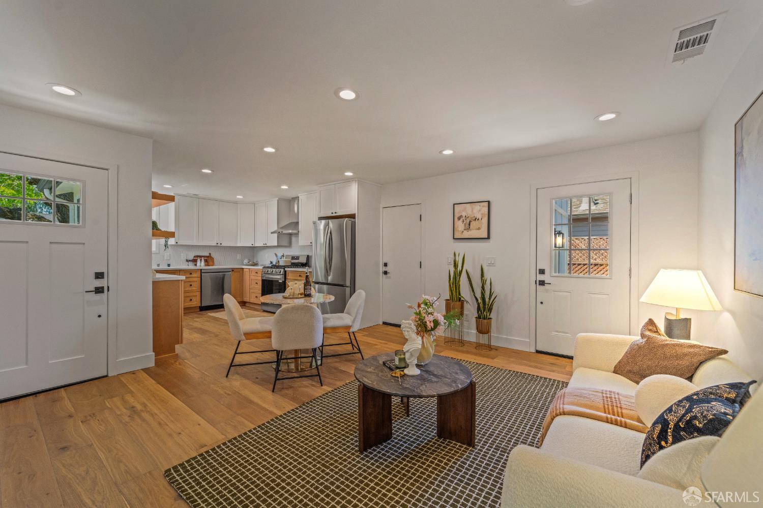 Detail Gallery Image 5 of 64 For 40 Ottawa St, San Mateo,  CA 94401 - 3 Beds | 3 Baths