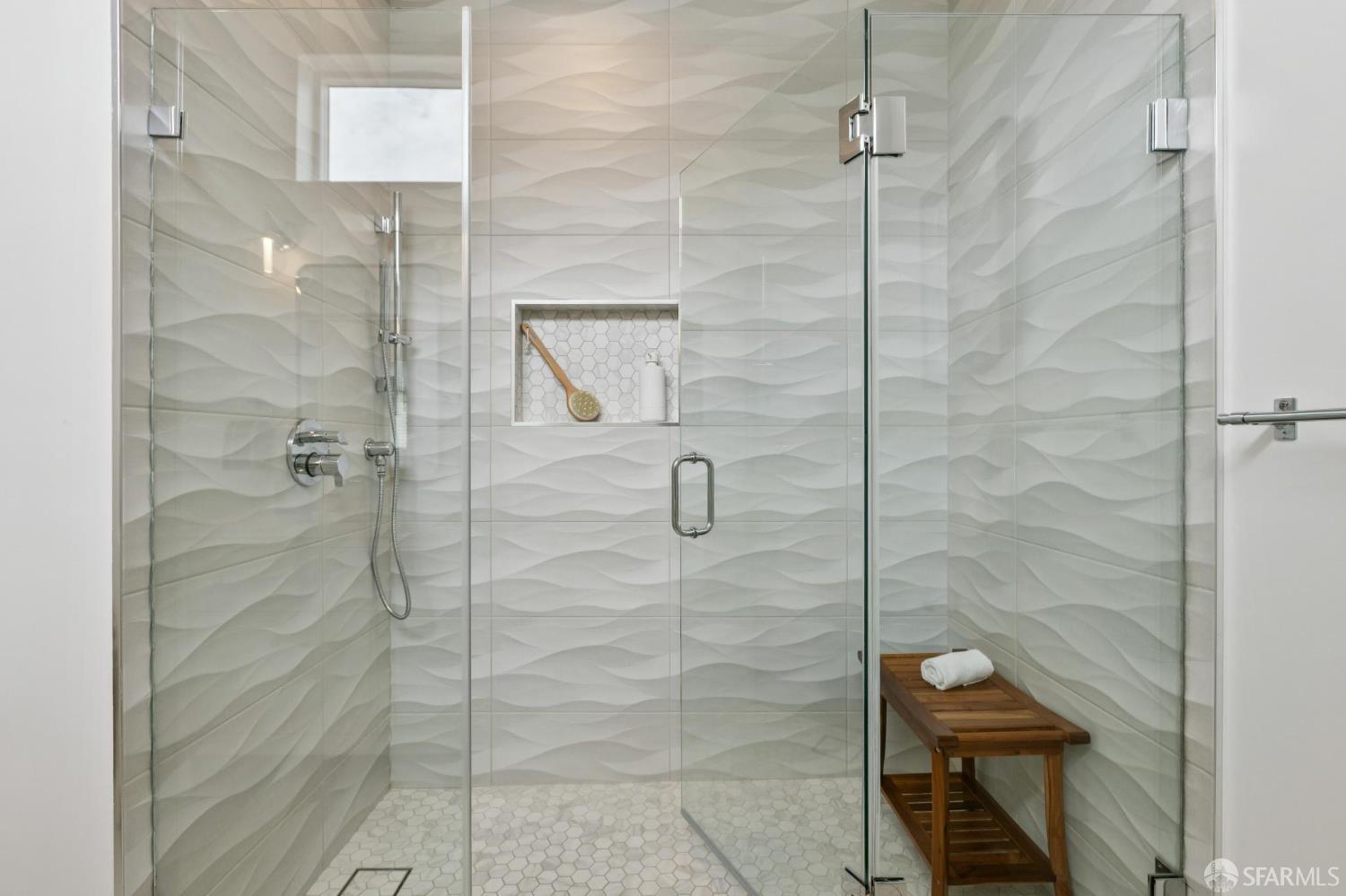 Detail Gallery Image 25 of 50 For 1121 Summer Ave, Burlingame,  CA 94010 - 3 Beds | 2/1 Baths